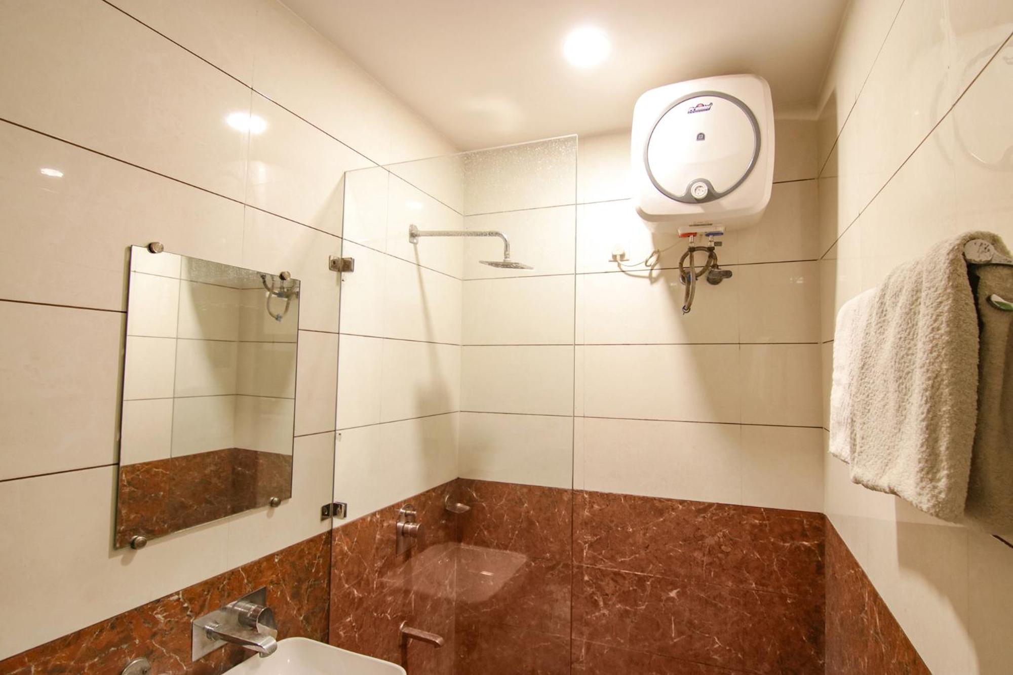 Fabhotel Rosewood Hotel 3*