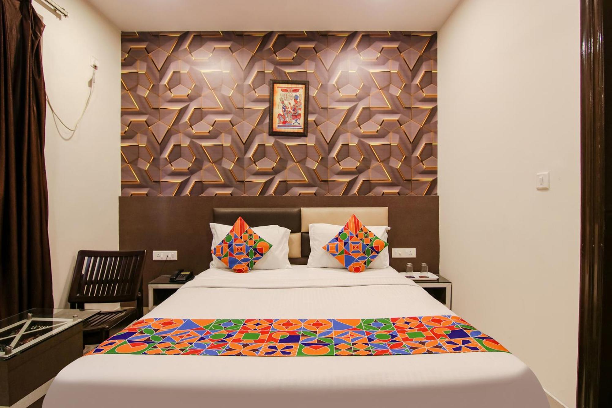 Fabhotel Rosewood 3*