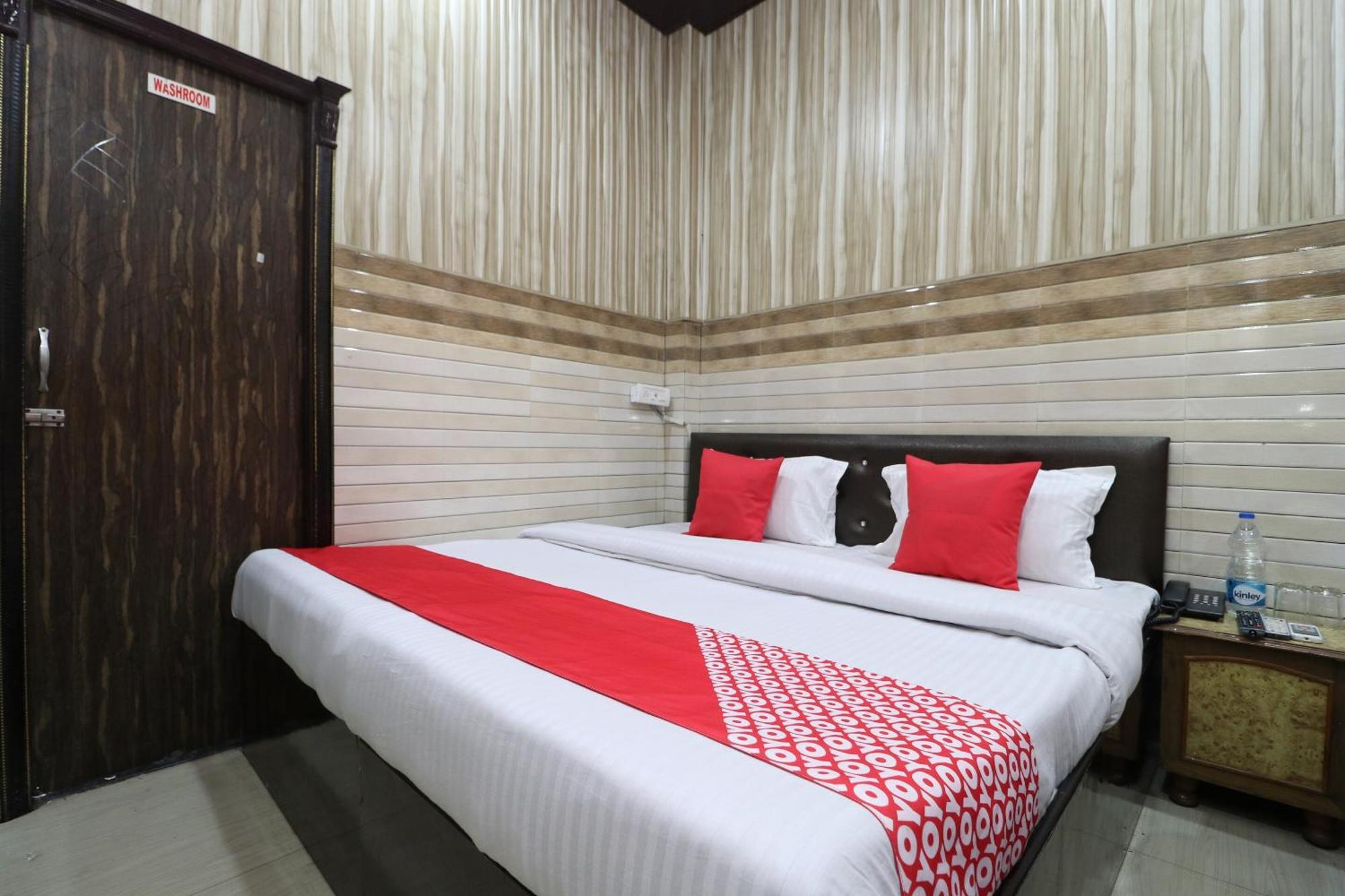 Hotel Oyo Flagship Big City *