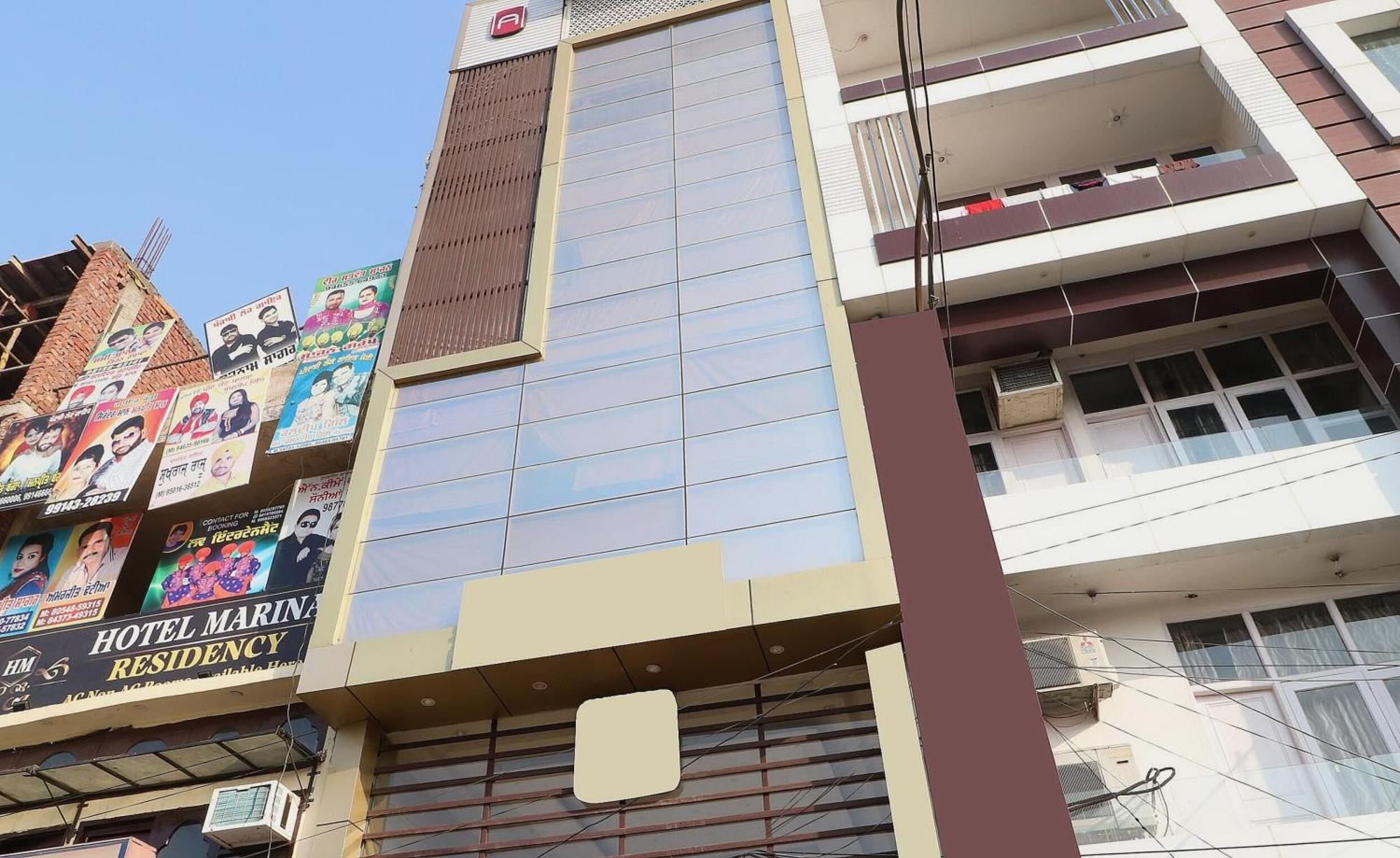 O Azaad Lifestyle Hotel 3*