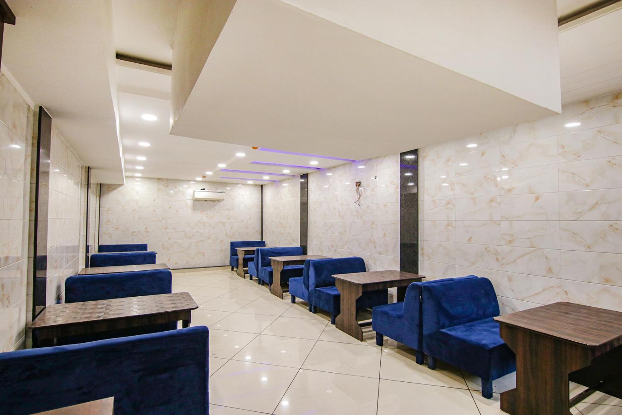 Fabhotel Golden City Hotel