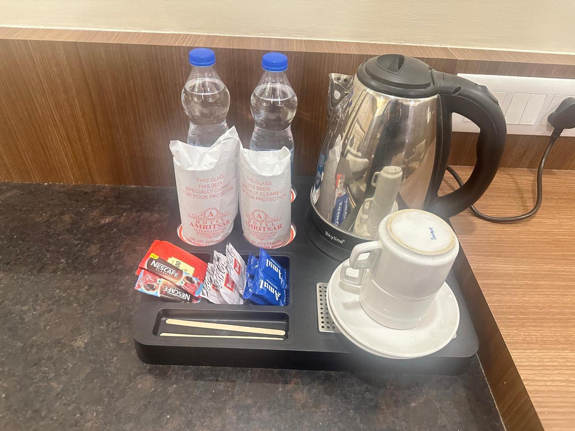 International 2 Min Walk From Bus Stand 3*