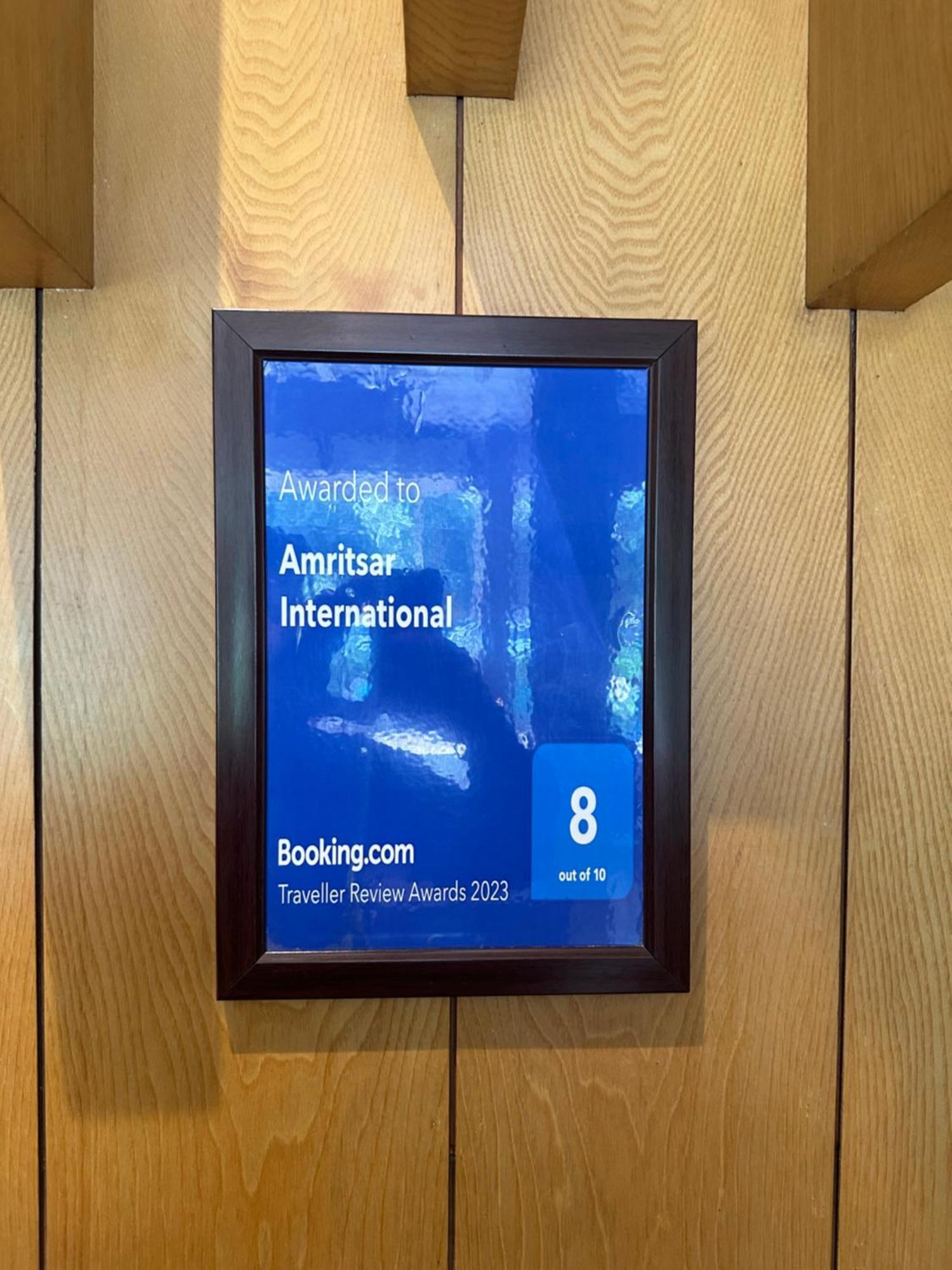 Hotel International 2 Min Walk From Bus Stand 3*