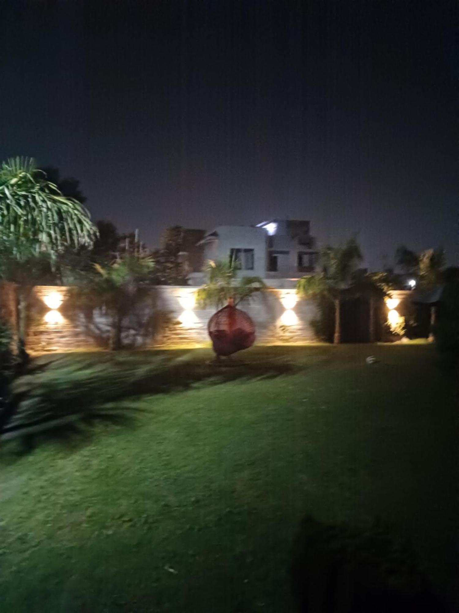 Villa Greystone Villa: Luxurious Retreat With Pool And Entertainment Amritsar