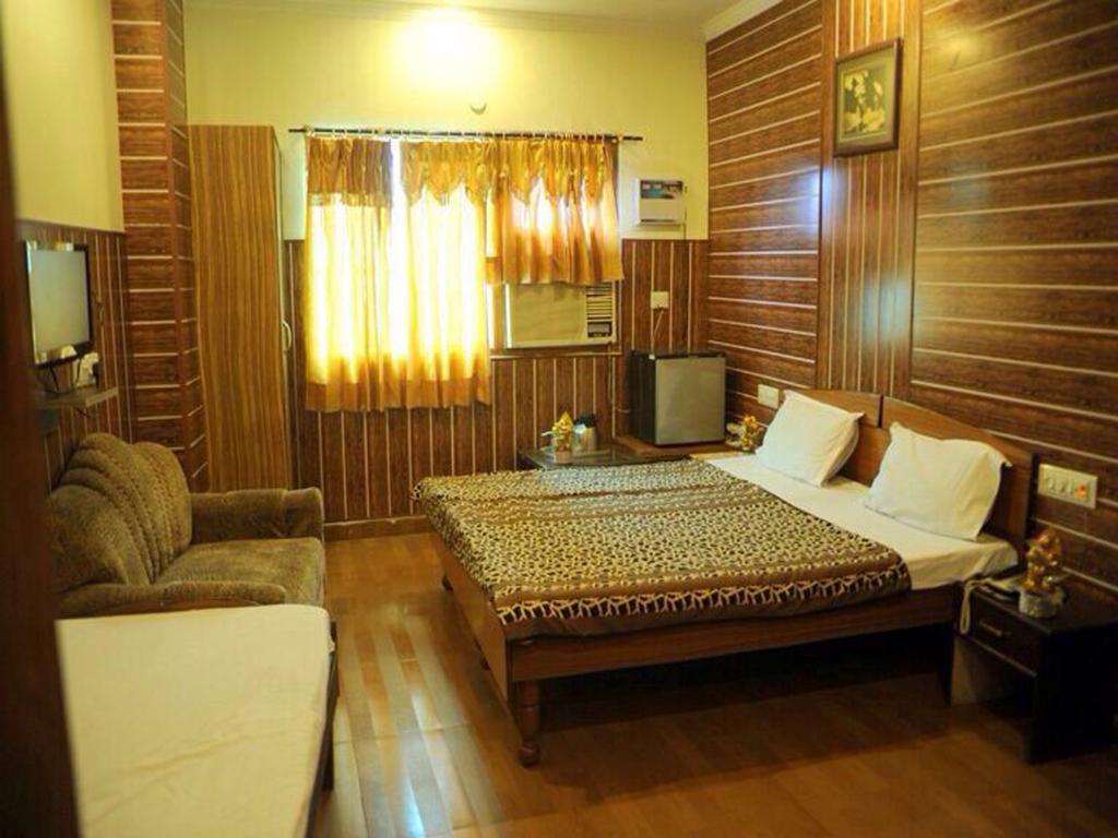 Hotel M.a. International