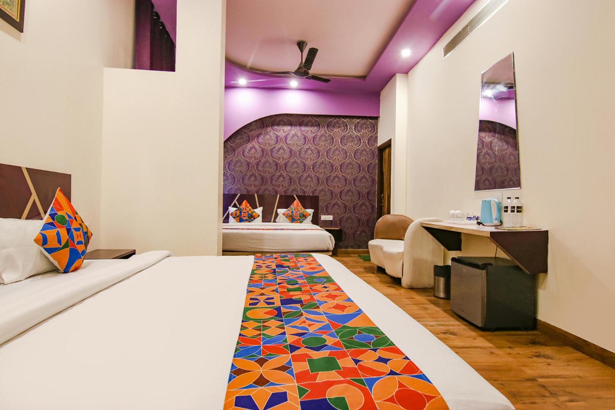 Fabhotel Sallow Grand 3*