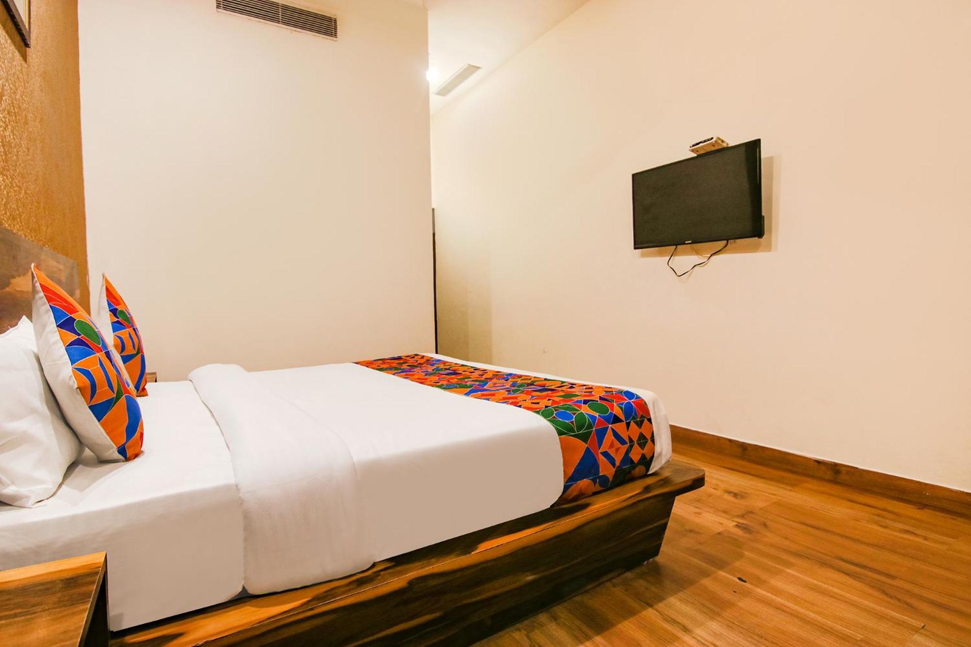 Hotel Fabhotel Sallow Grand Amritsar