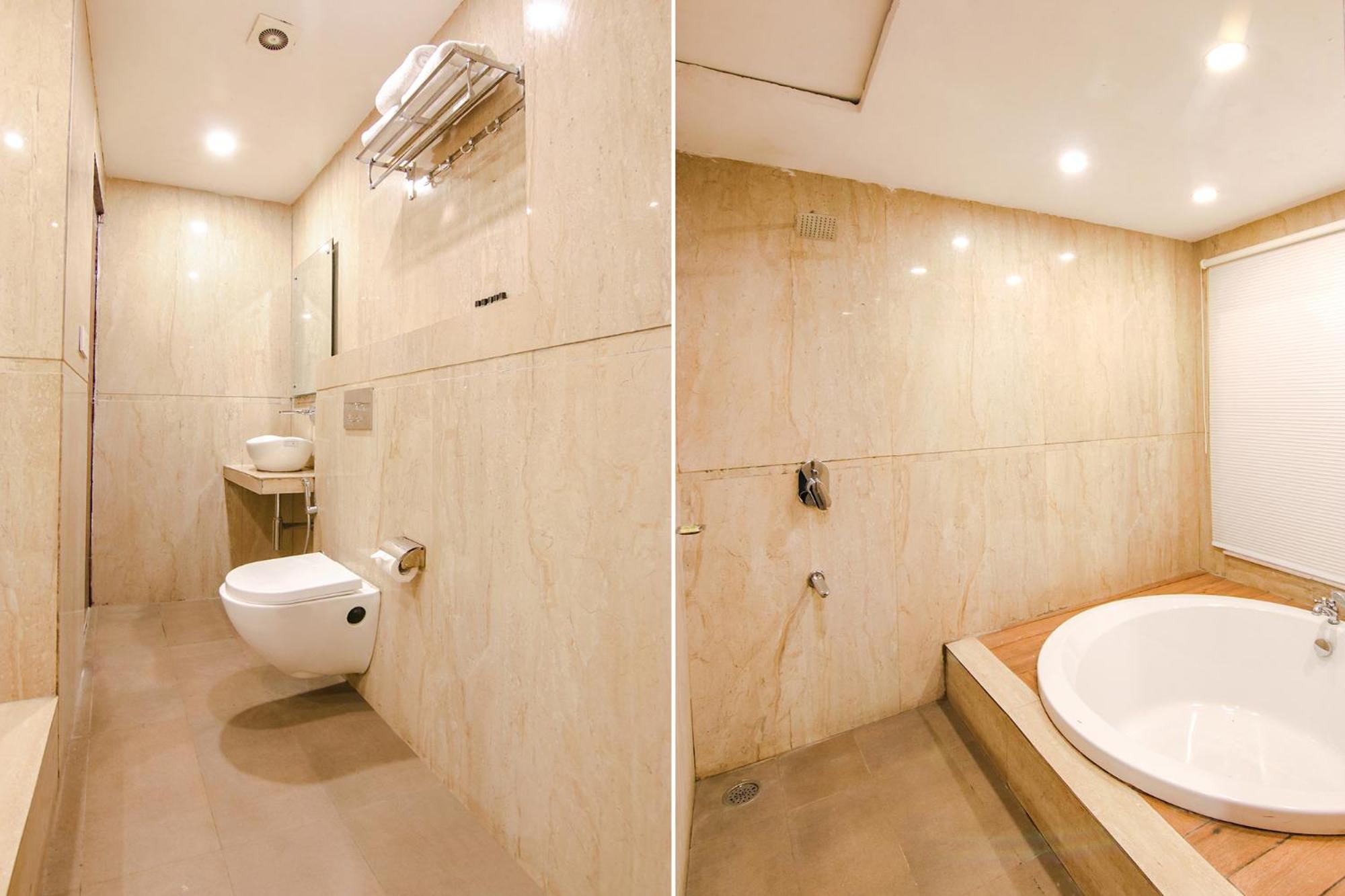 Fabhotel Sallow Grand Hotel