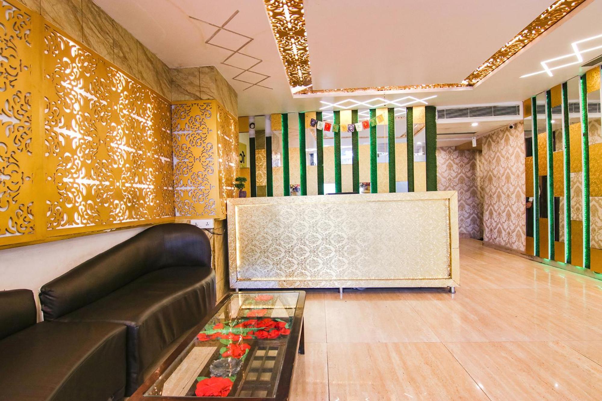 Fabhotel Sallow Grand