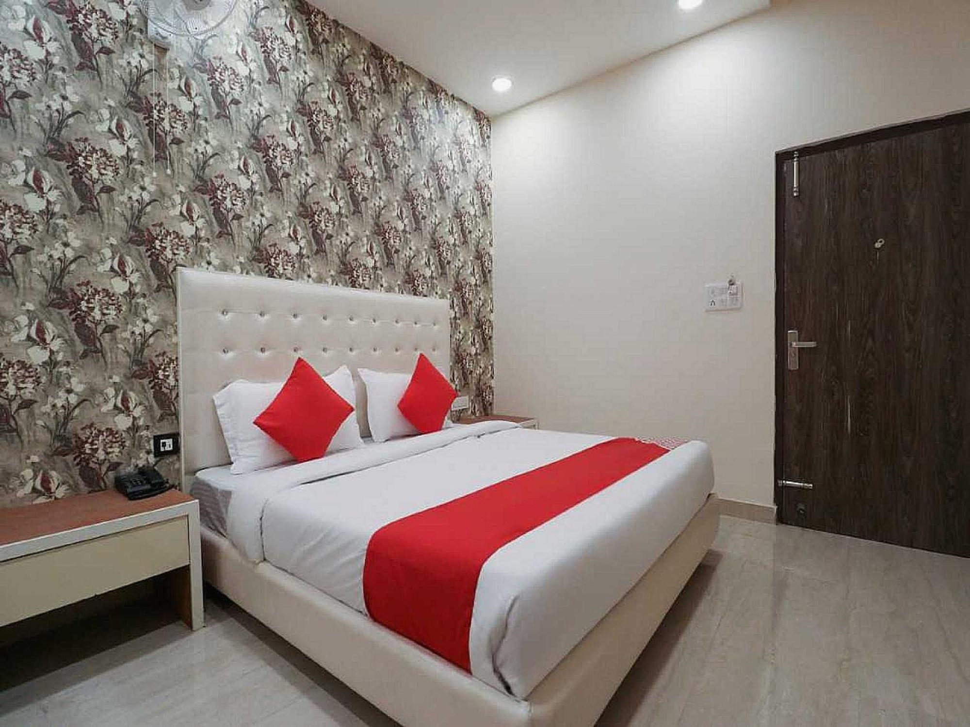 Hotel O Anand Amritsar