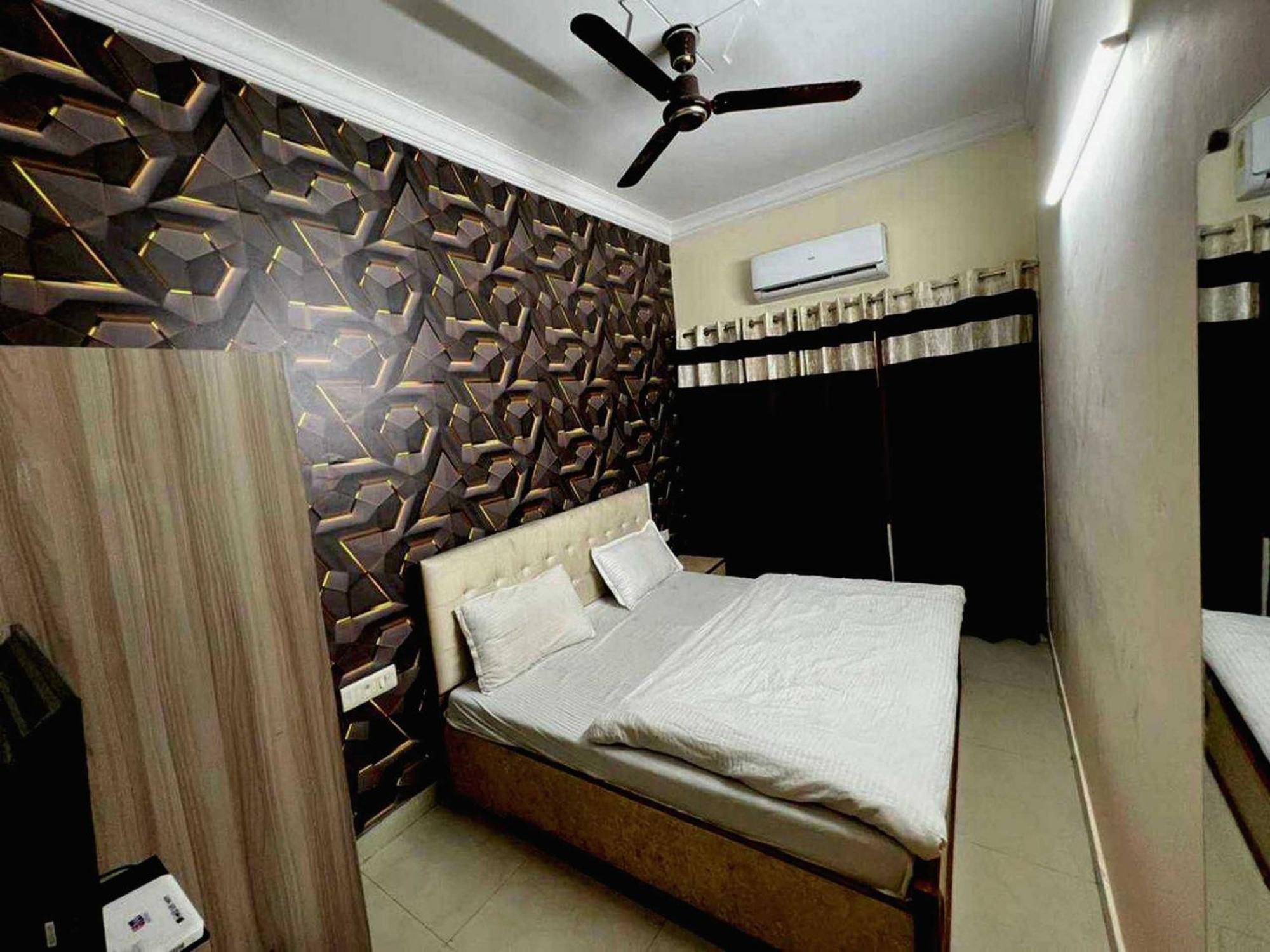 Hotel O Anand