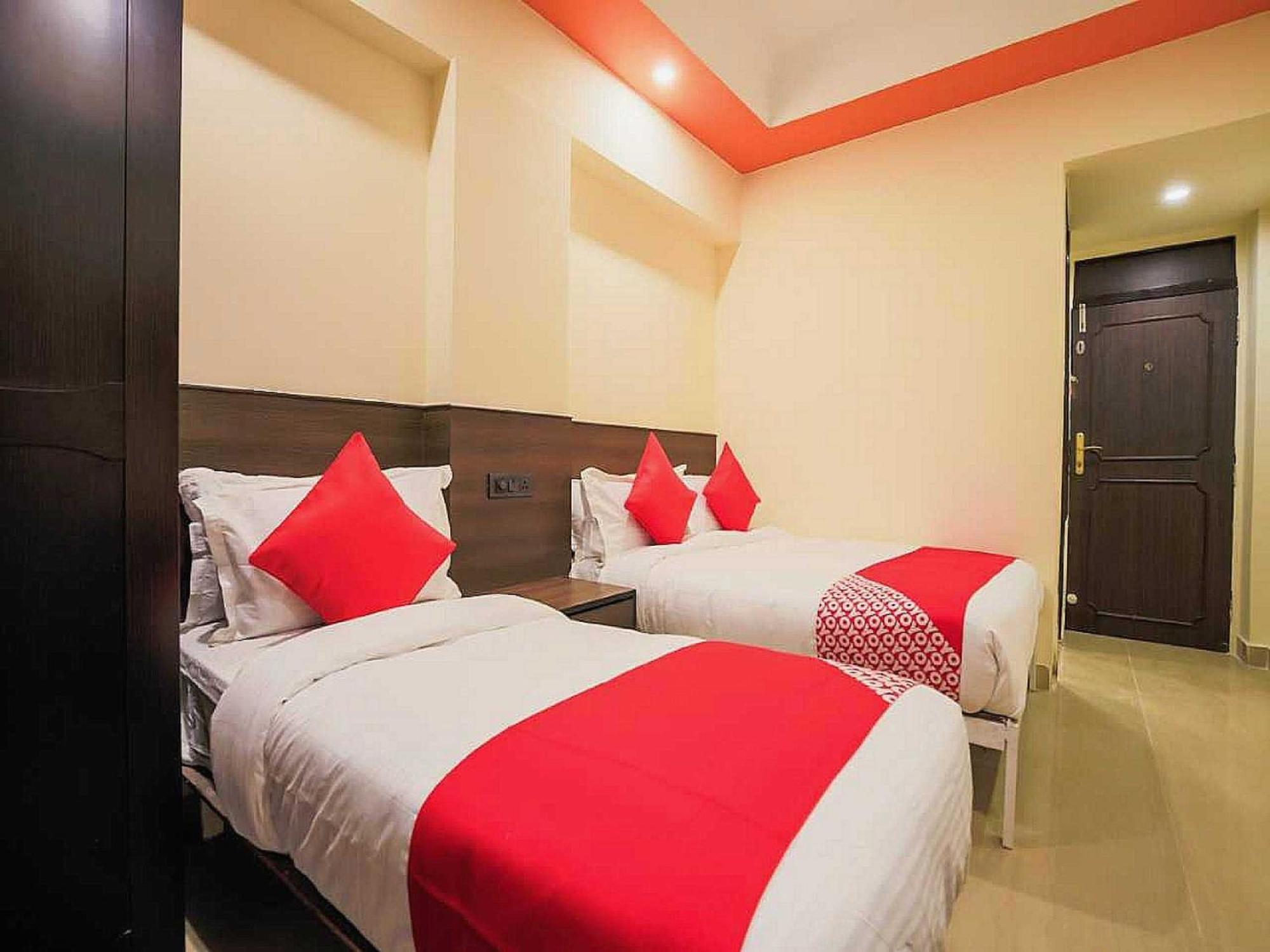 O Anand Hotel