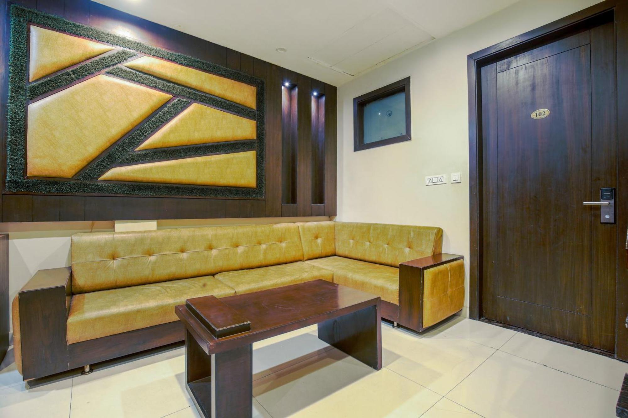 Crown, Amritsar