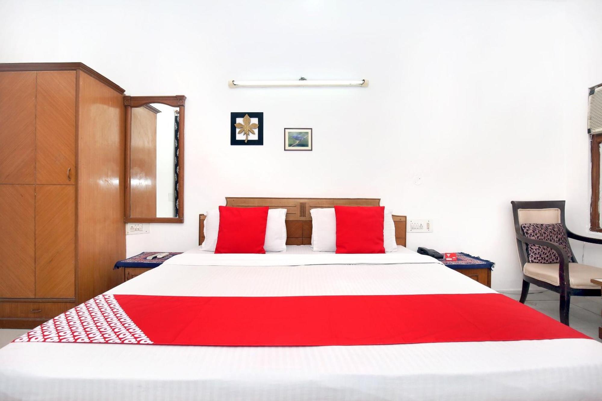 O Queensland Hotel 3*