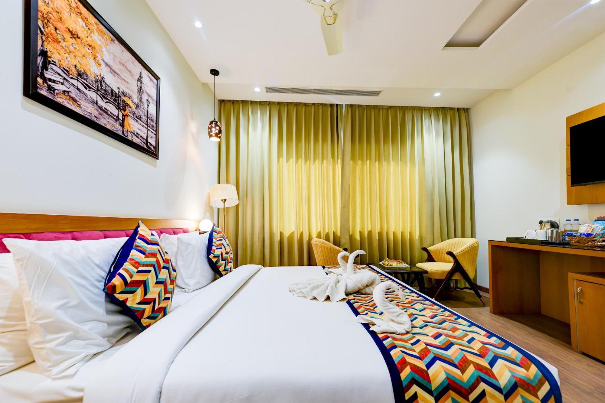 Classio Royale By Io Near Golden Temple