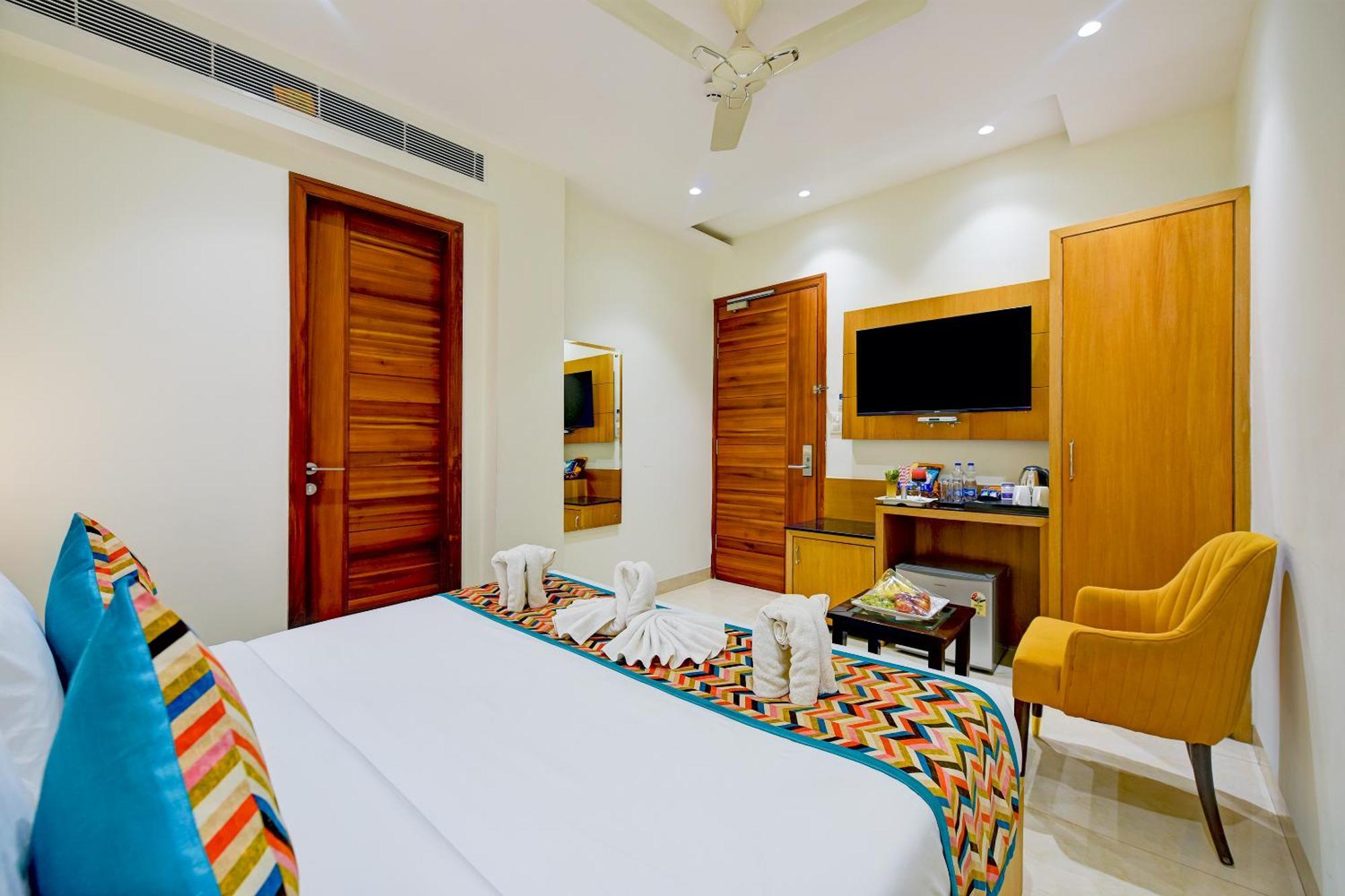 Classio Royale By Io Near Golden Temple