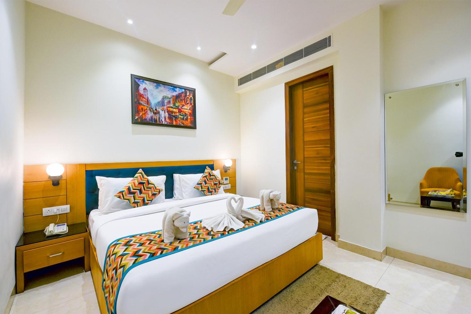 Hotel Classio Royale By Io Near Golden Temple Amritsar