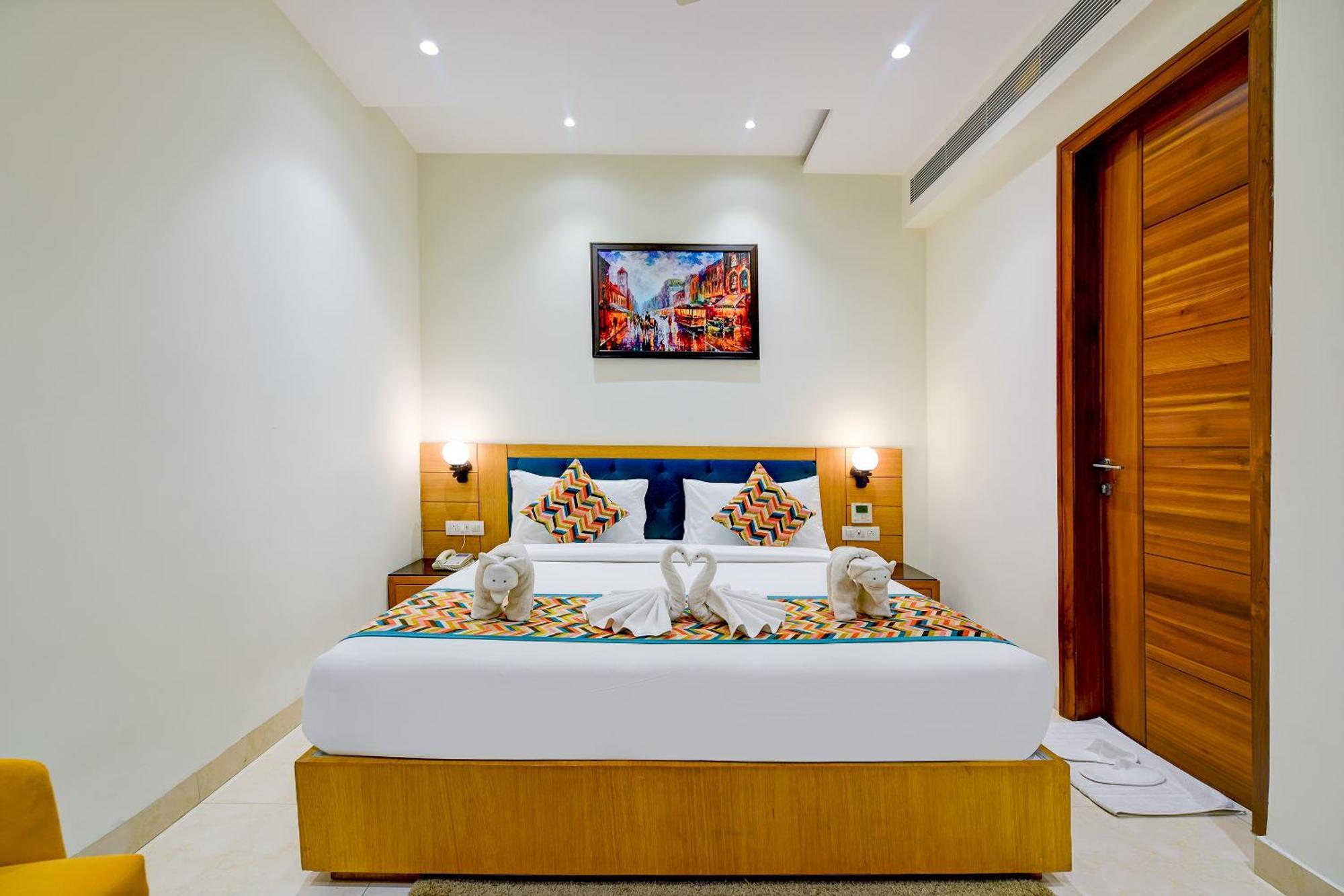 Classio Royale By Io Near Golden Temple Hotel Amritsar
