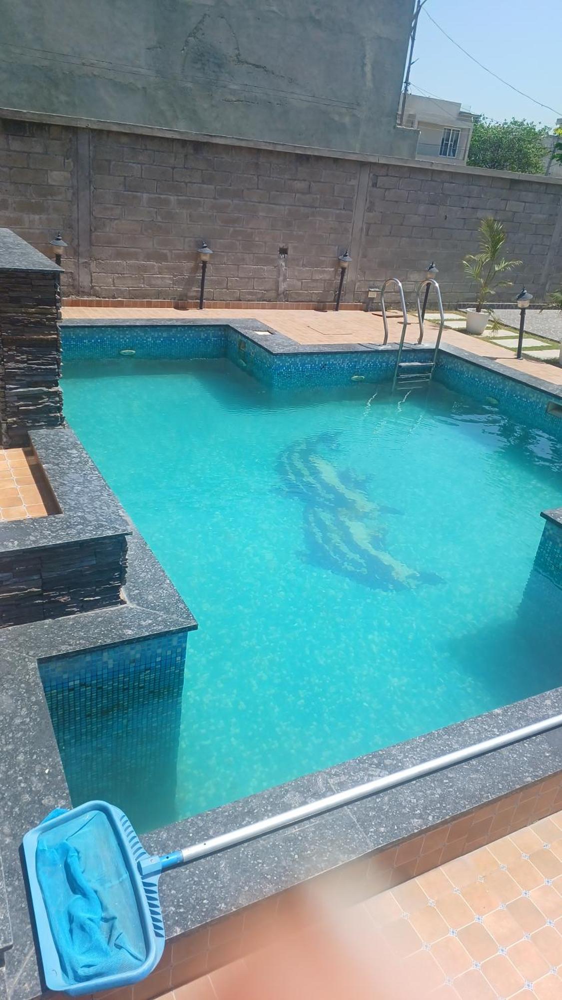 Greystone Villa: Luxurious Retreat With Pool And Entertainment