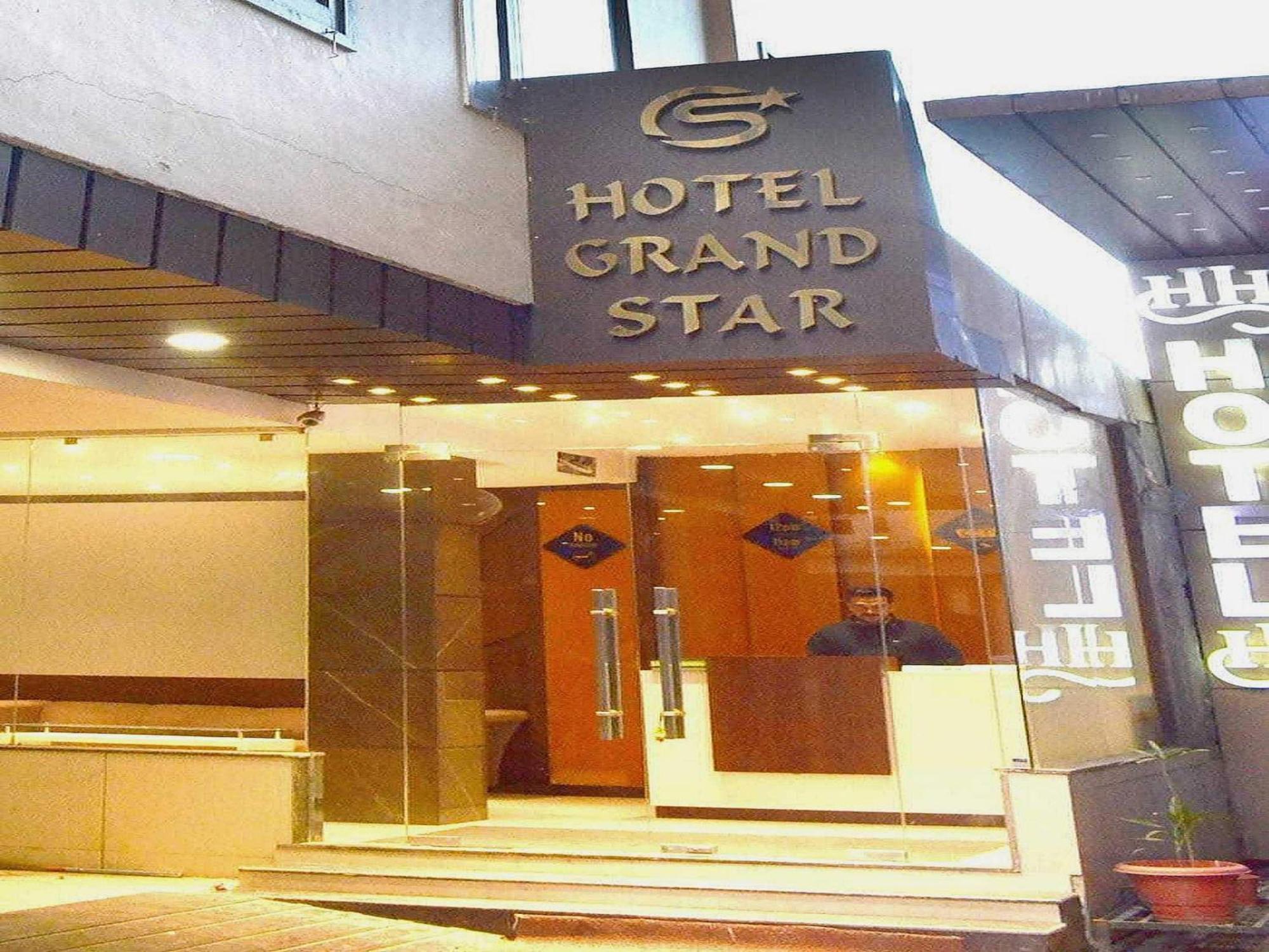 Hotel O Grand Star 4*