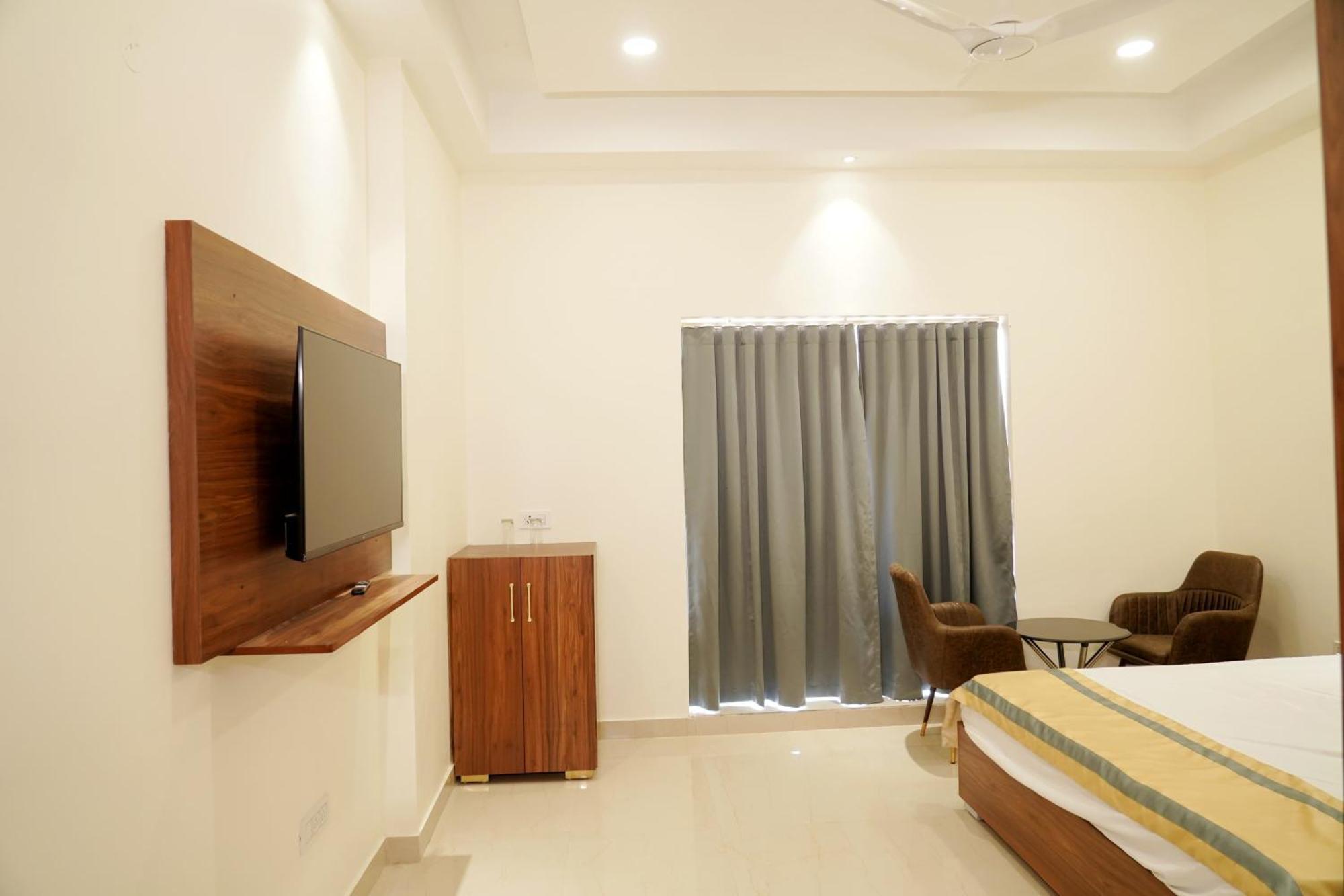 Mbs Banquets Farm stay