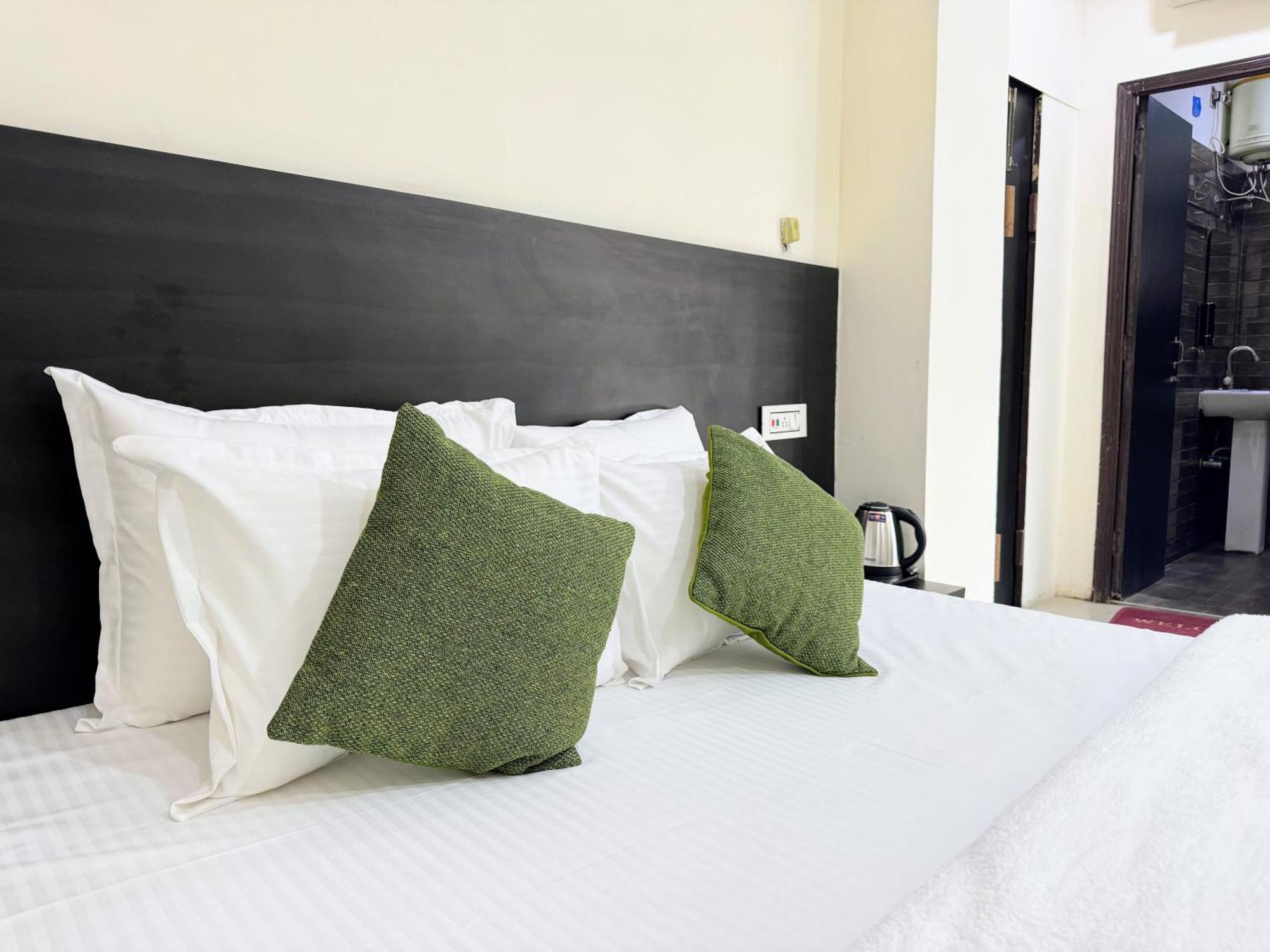 Hostel Backpacker's Nest *