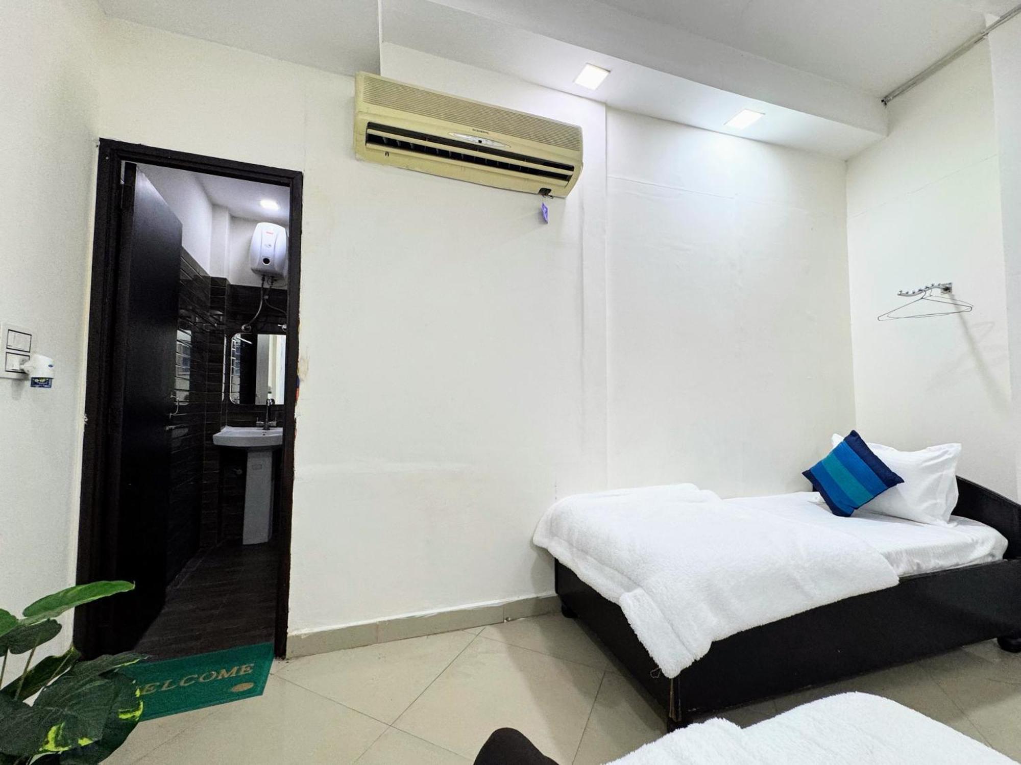 Hostel Backpacker's Nest *