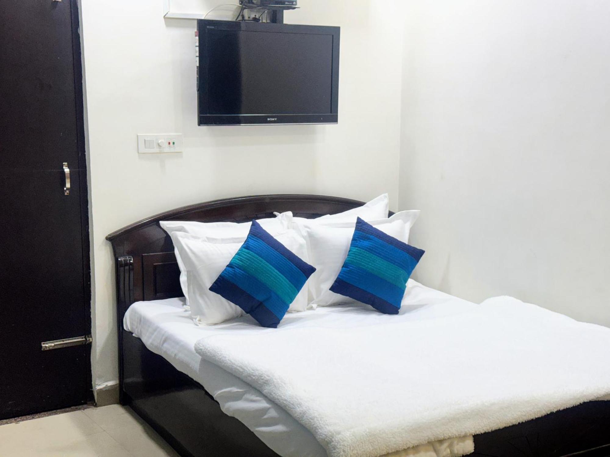 Backpacker's Nest Hostel *