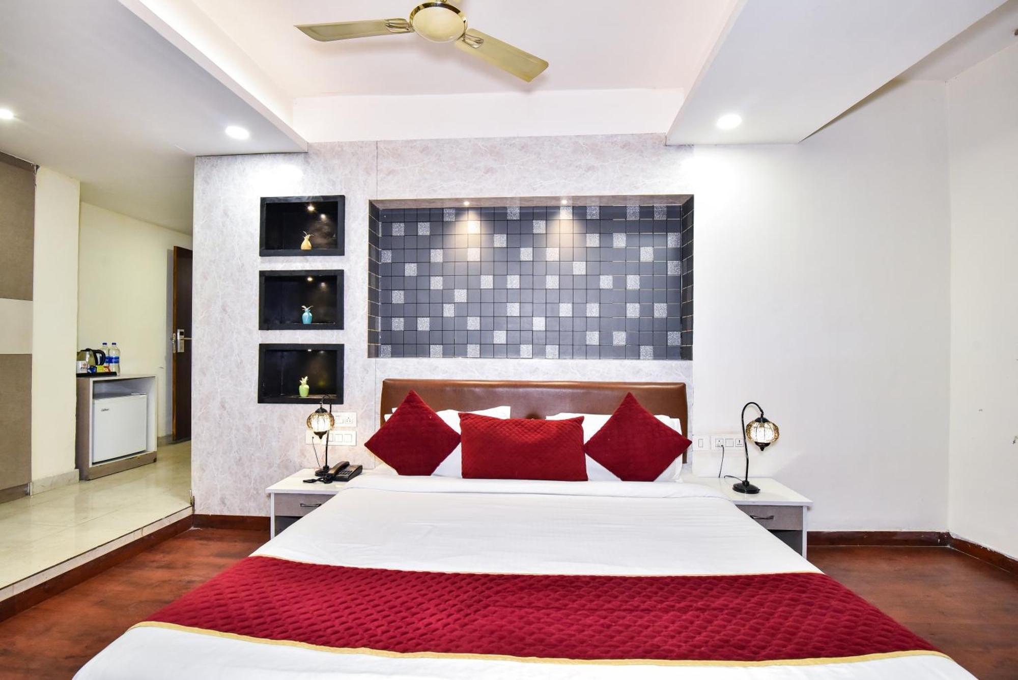 Pinaz Royale Amritsar