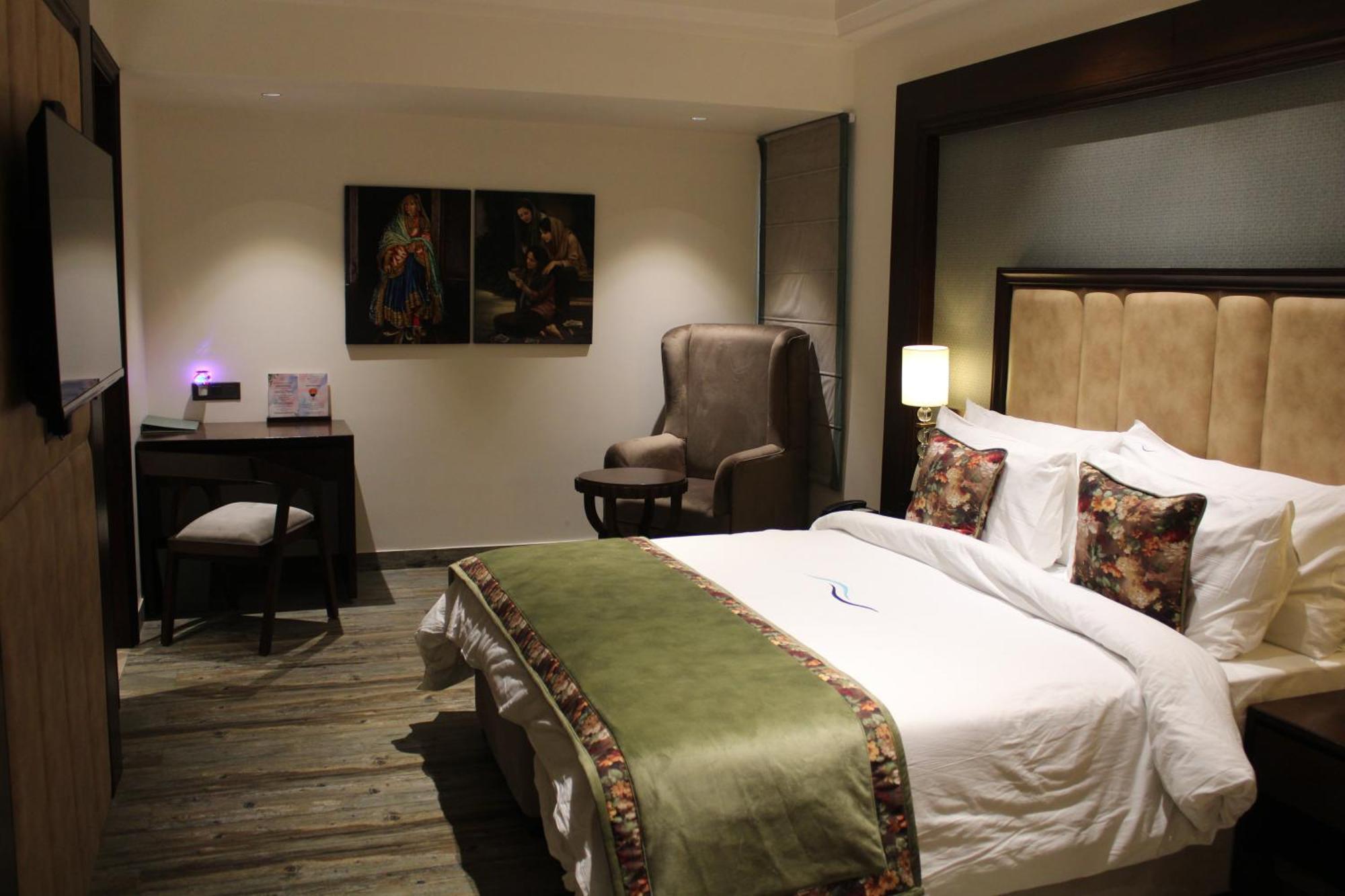 Blusalzz Hotel Amritsar