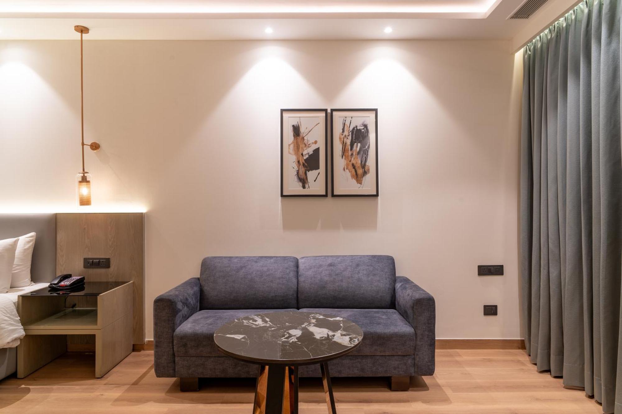 Hotel Regenta Place By Royal Orchid Limited 4*
