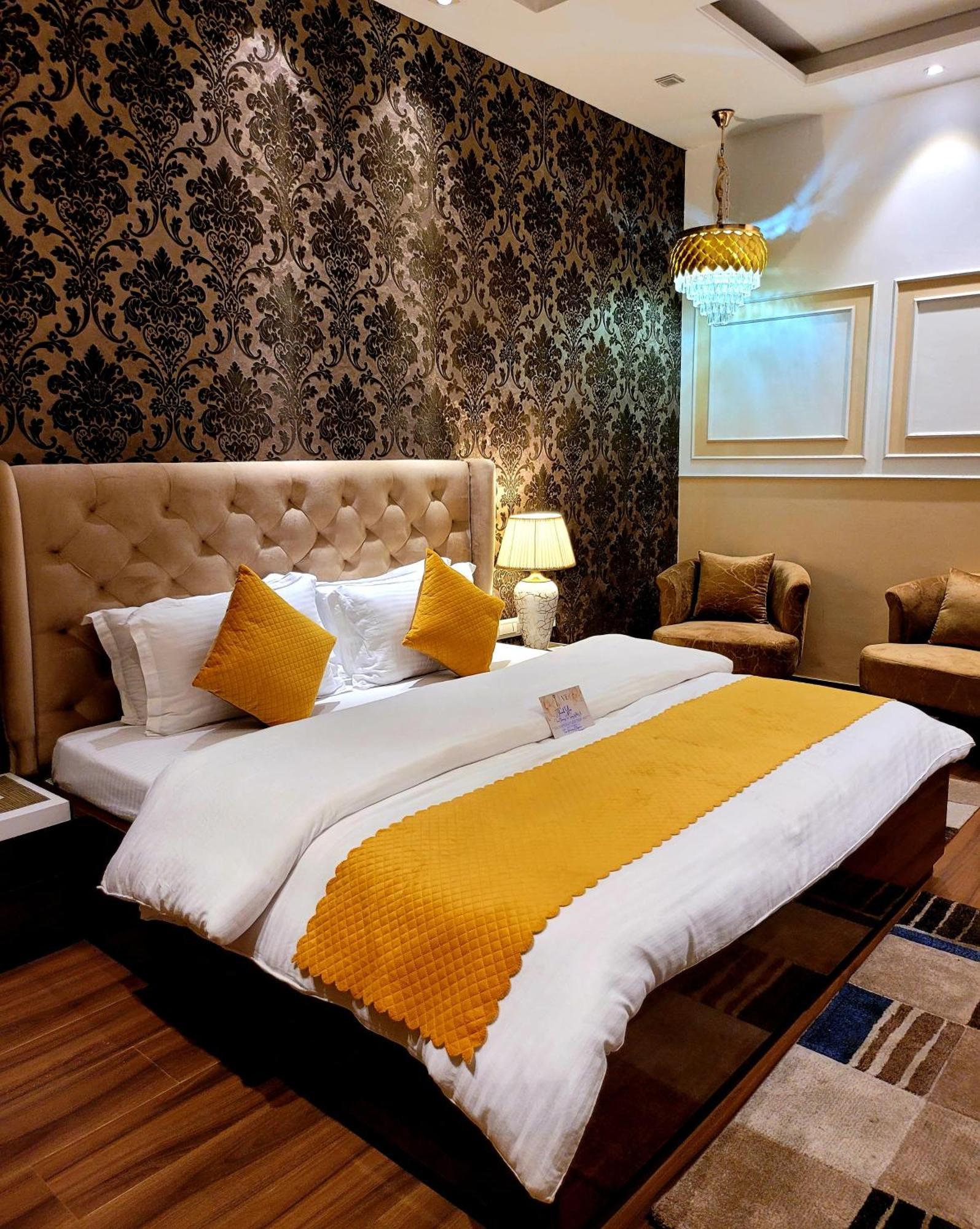 Victorian Elegance Luxury Bed & Breakfast