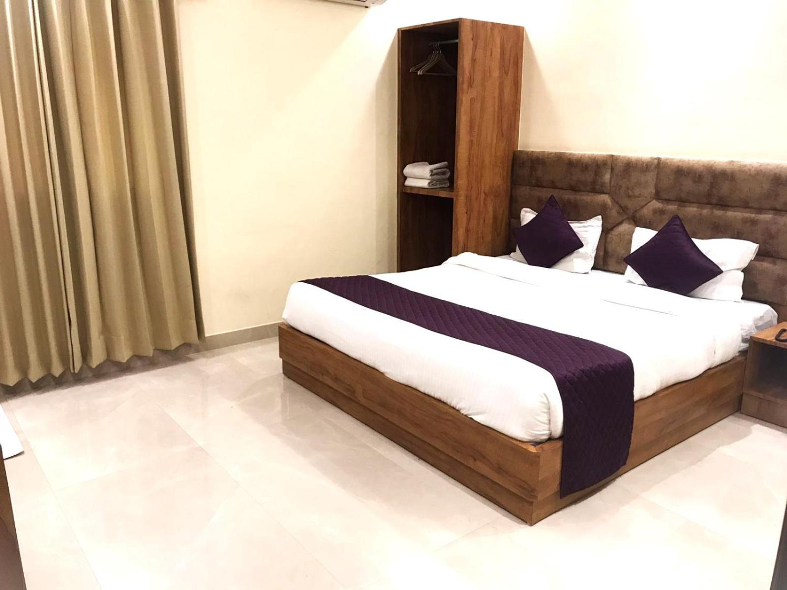 Hampton - 200 Mt From Golden Temple Hotel Amritsar