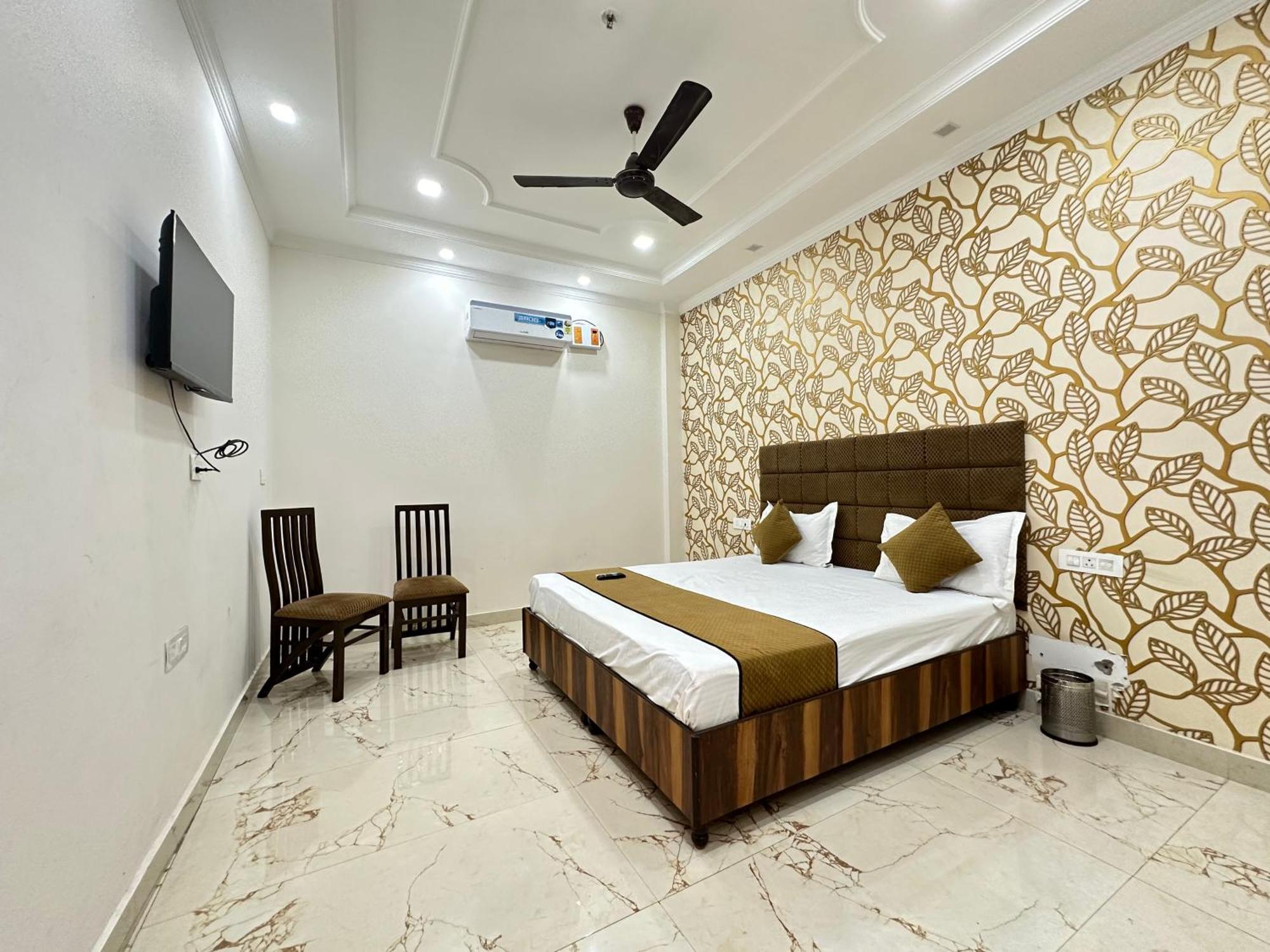 Embasy Near Golden Temple Hotel Amritsar