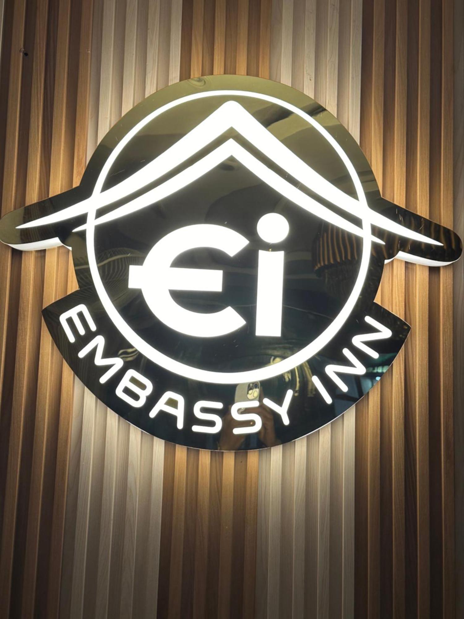 Embasy Near Golden Temple Hotel 3*