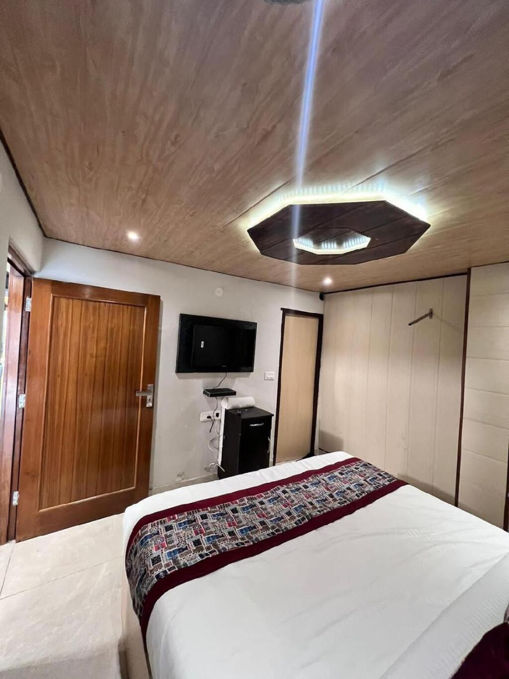 Heritage Homes - 100 Steps From Golden Temple Hotel 3*