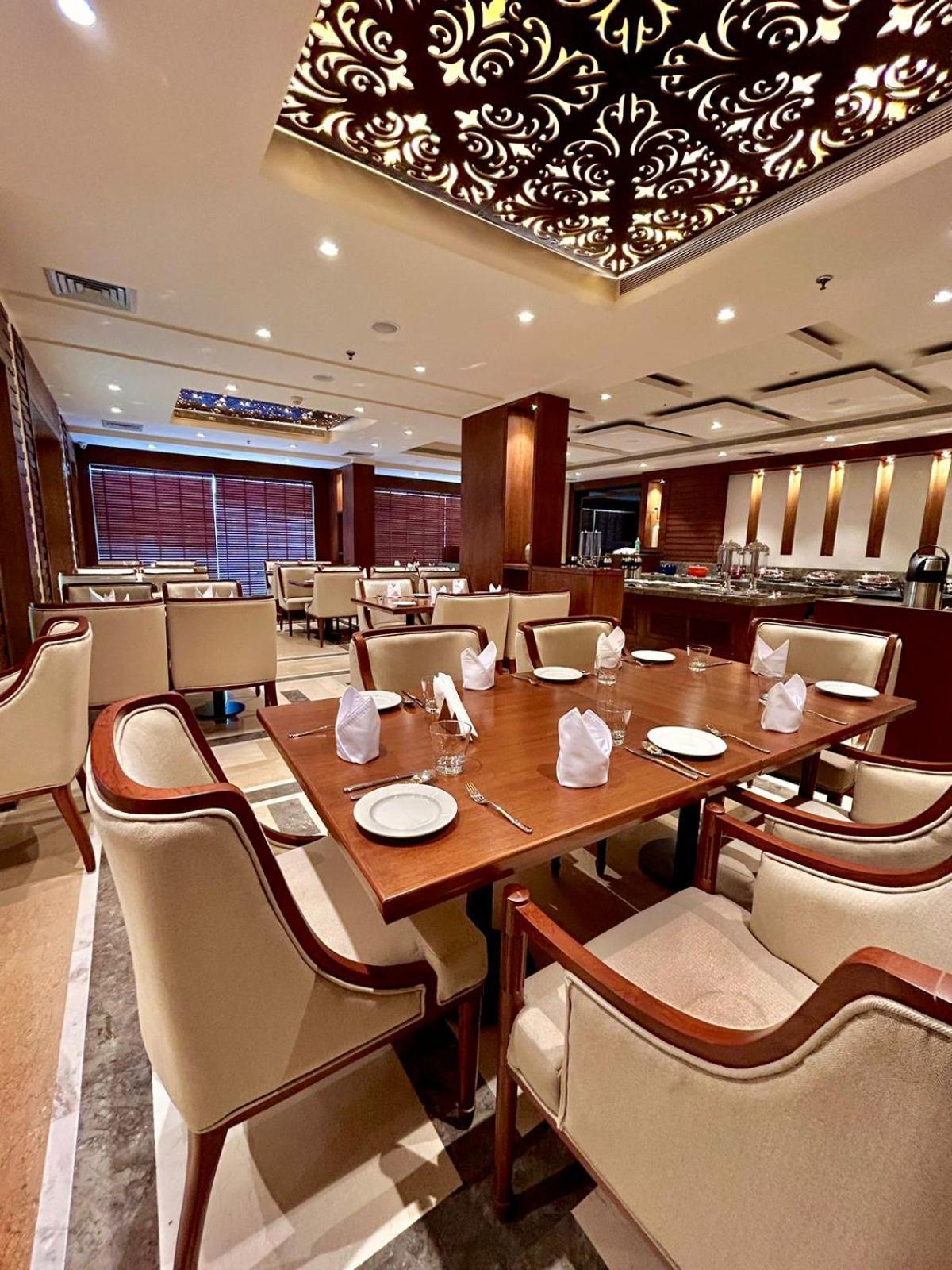 Western Hotel 4*