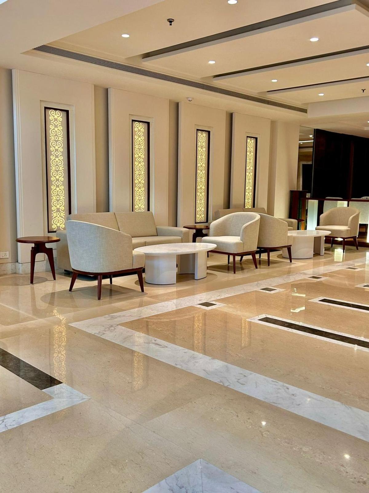 Western Hotel 4*
