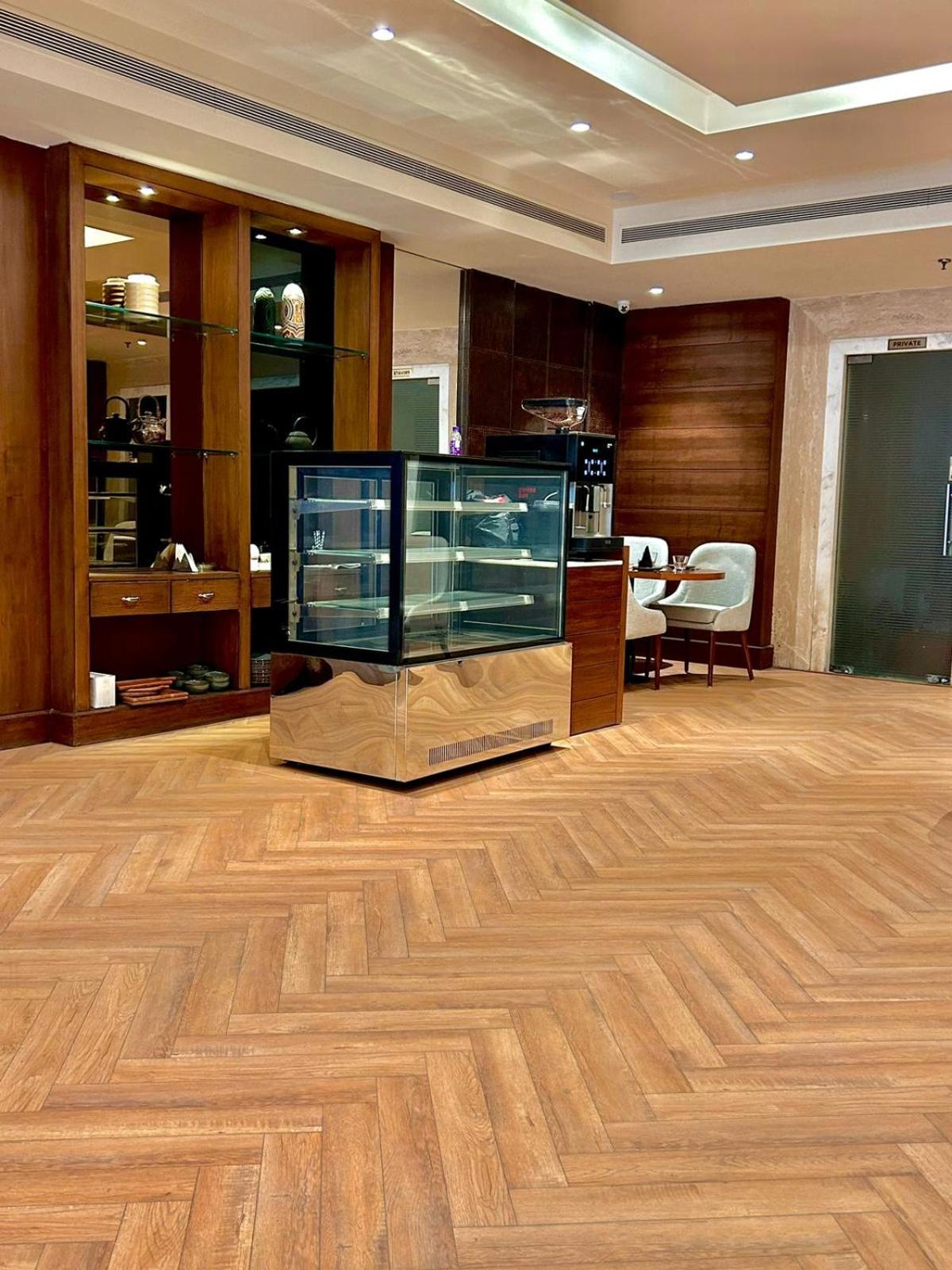 Western Hotel 4*