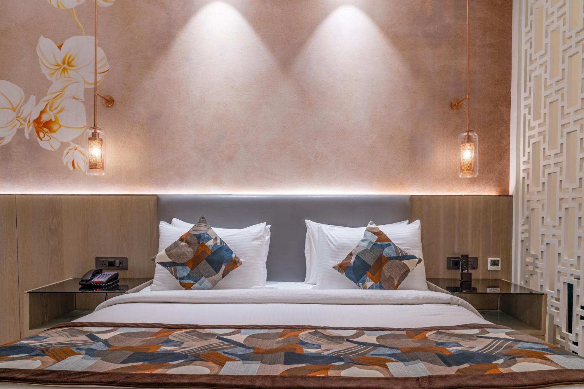 Hotel Regenta Place By Royal Orchid Limited Amritsar