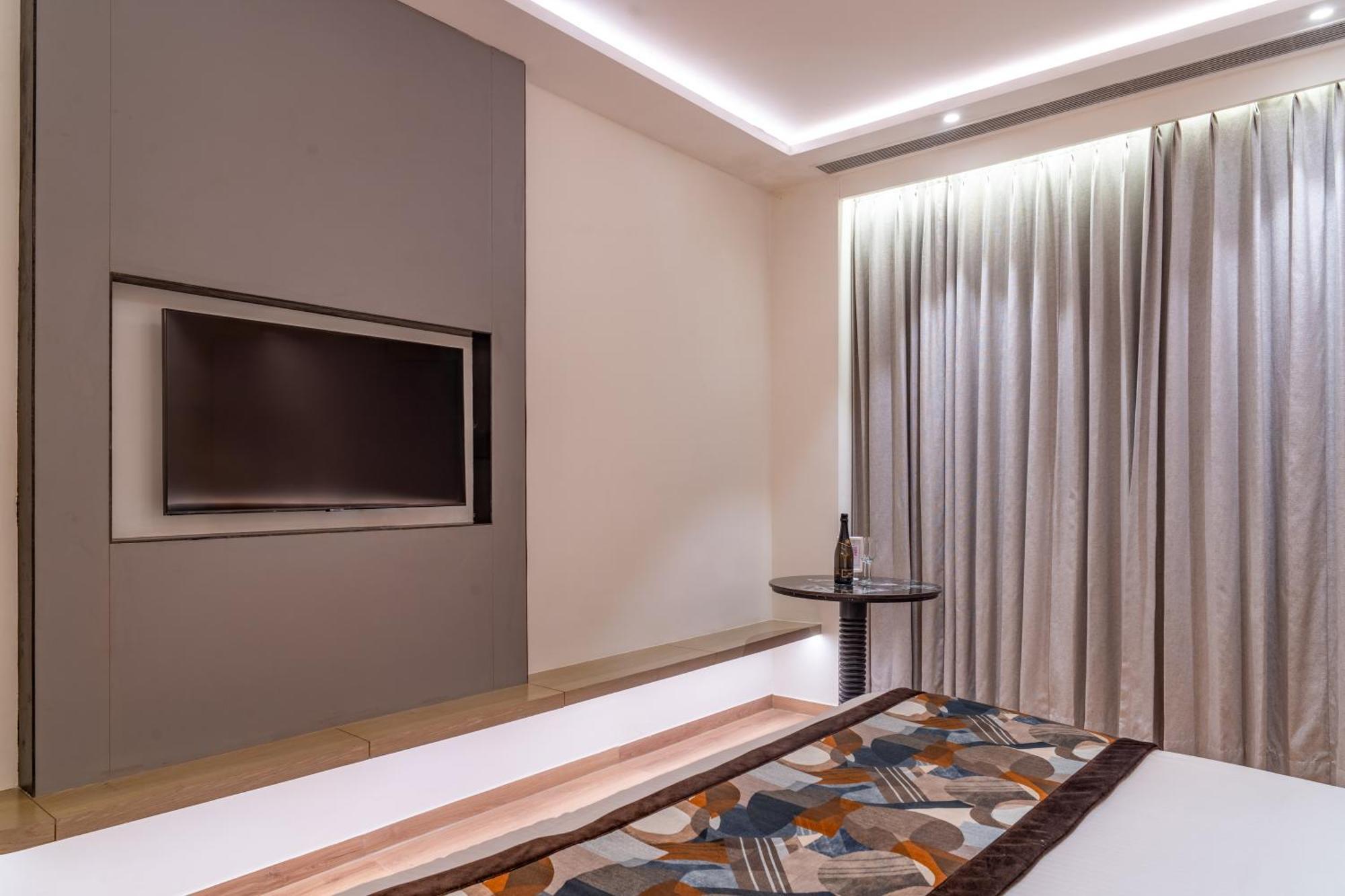 Hotel Regenta Place By Royal Orchid Limited