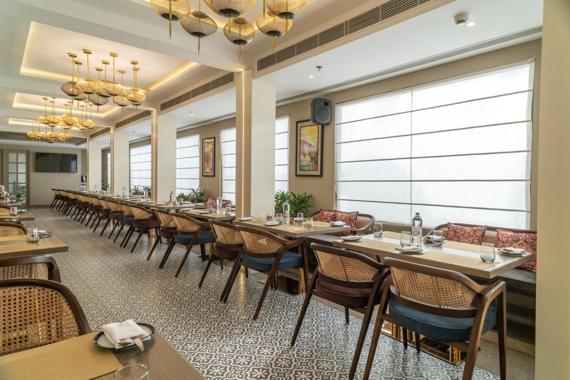 Hotel Regenta Place By Royal Orchid Limited Amritsar