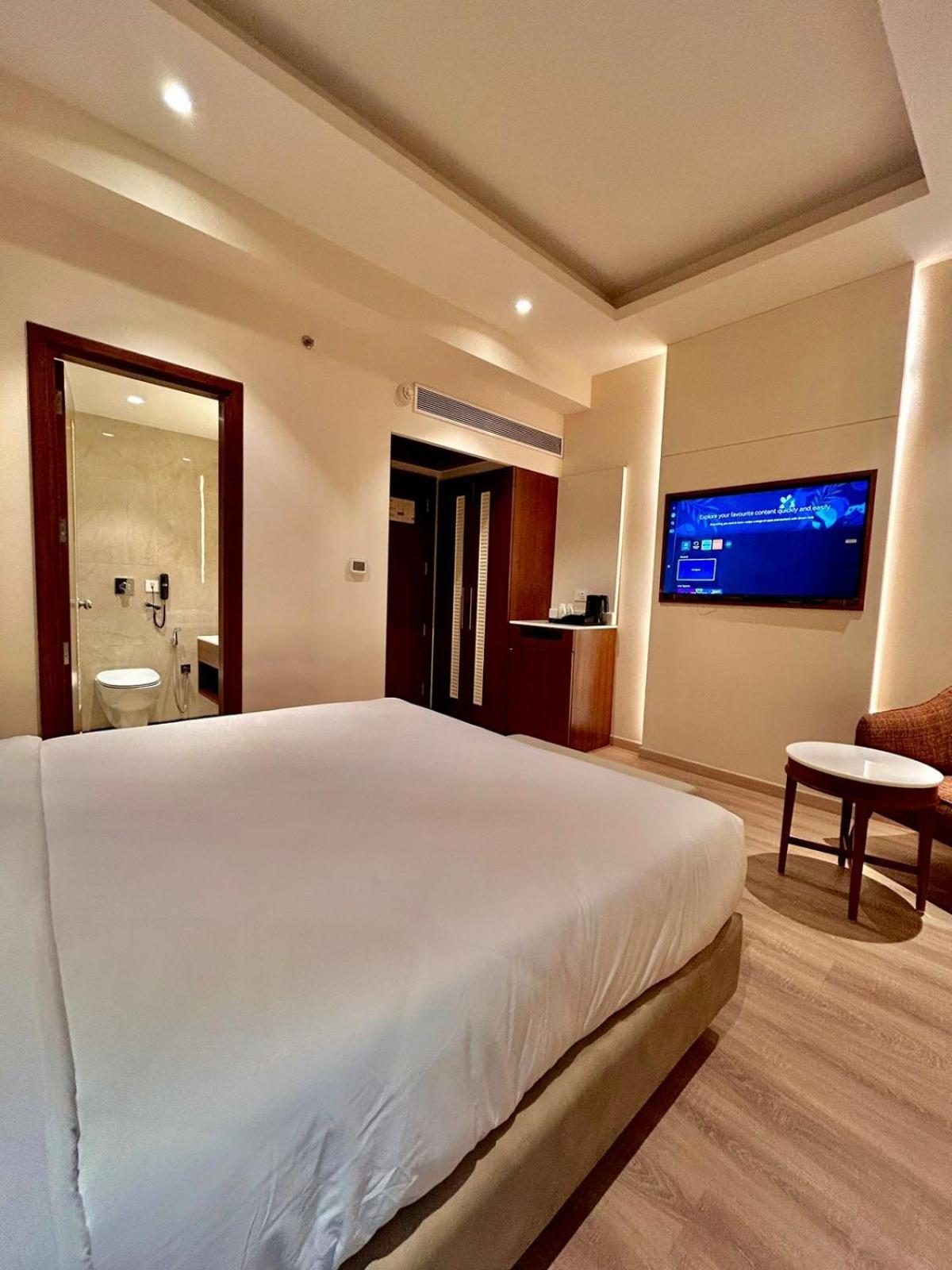 Western Hotel 4*