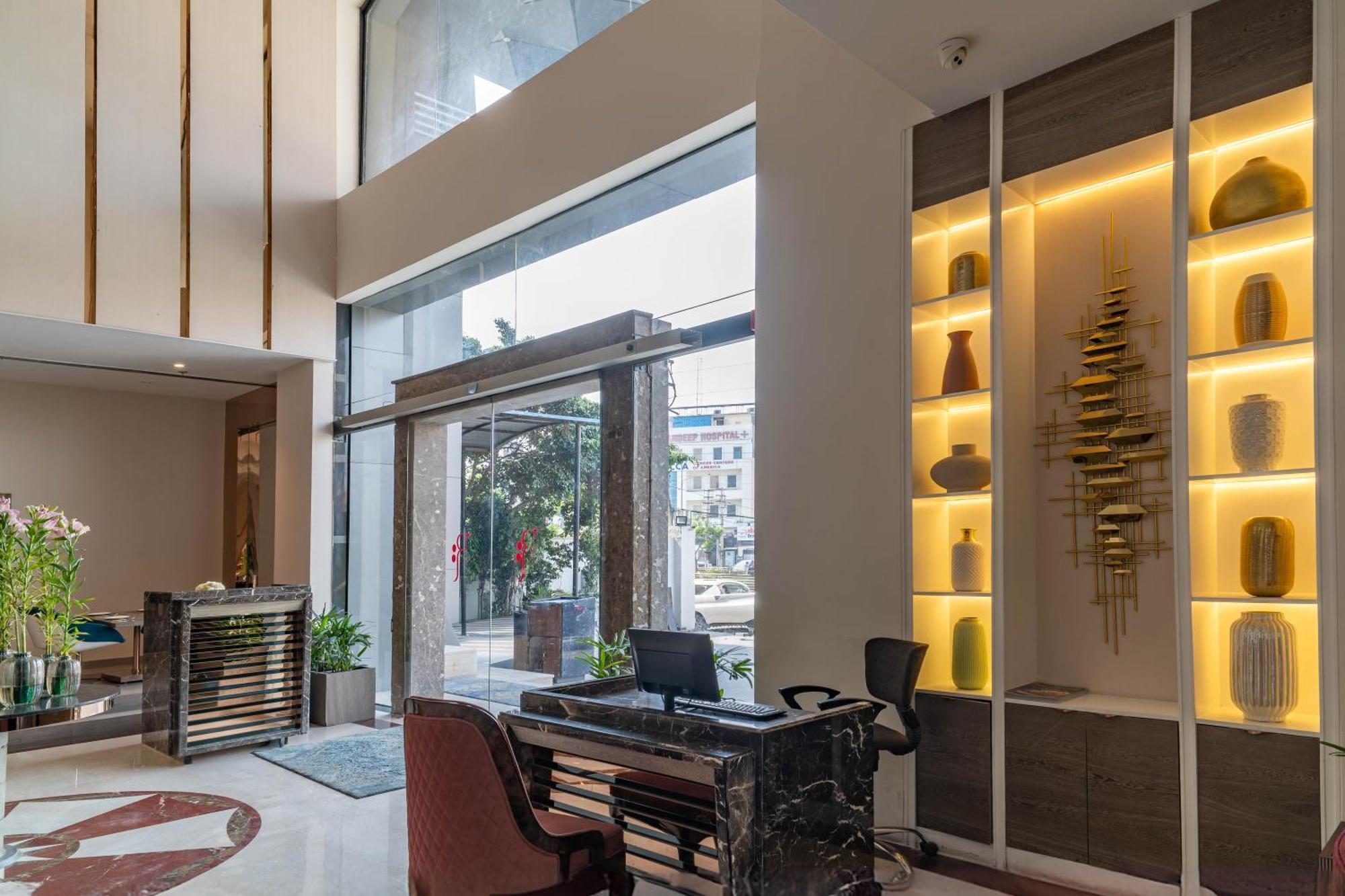 Regenta Place By Royal Orchid Limited Hotel Amritsar