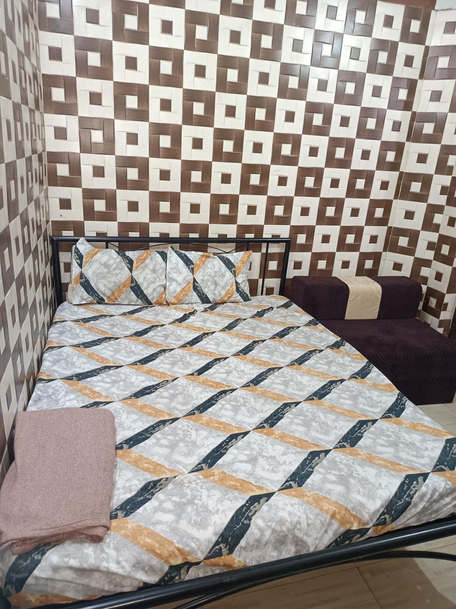 Sidhu Double Bed Attach Bathroom