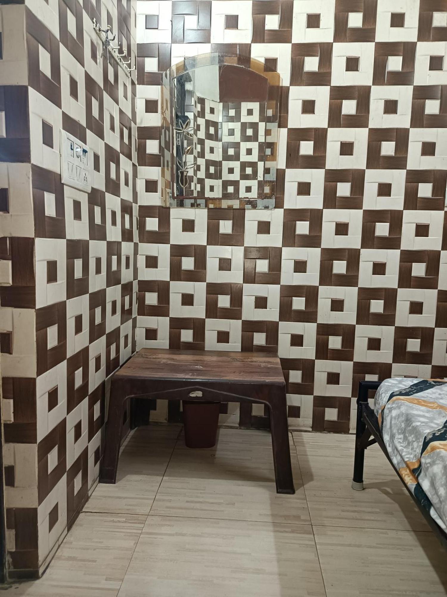 Sidhu Double Bed Attach Bathroom