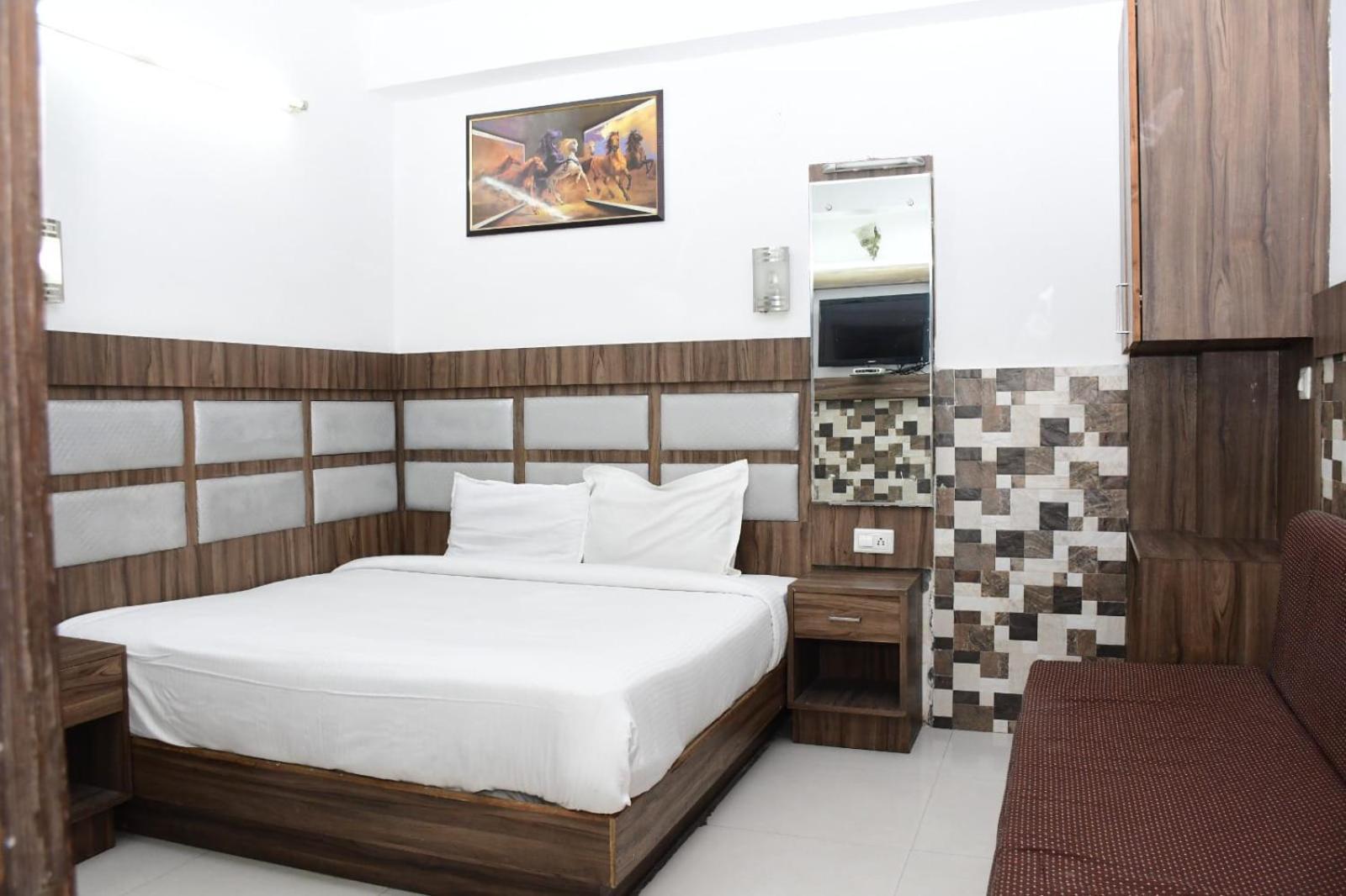 Isha Residency
