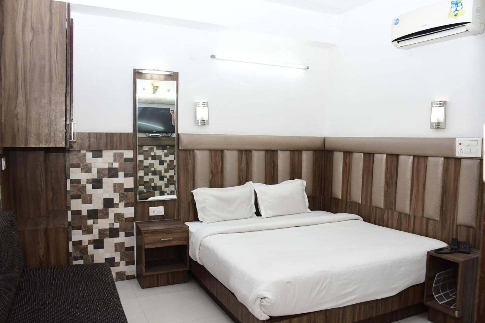Isha Residency