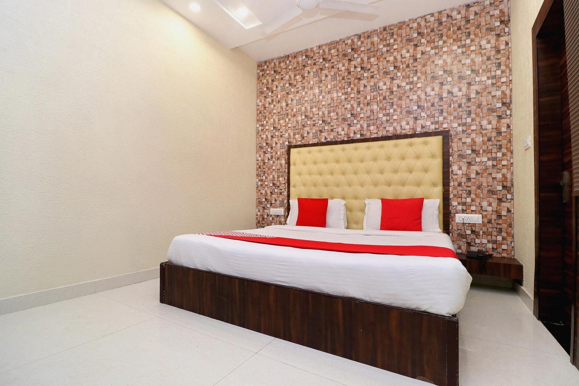 Hotel O Azaad Lifestyle Amritsar