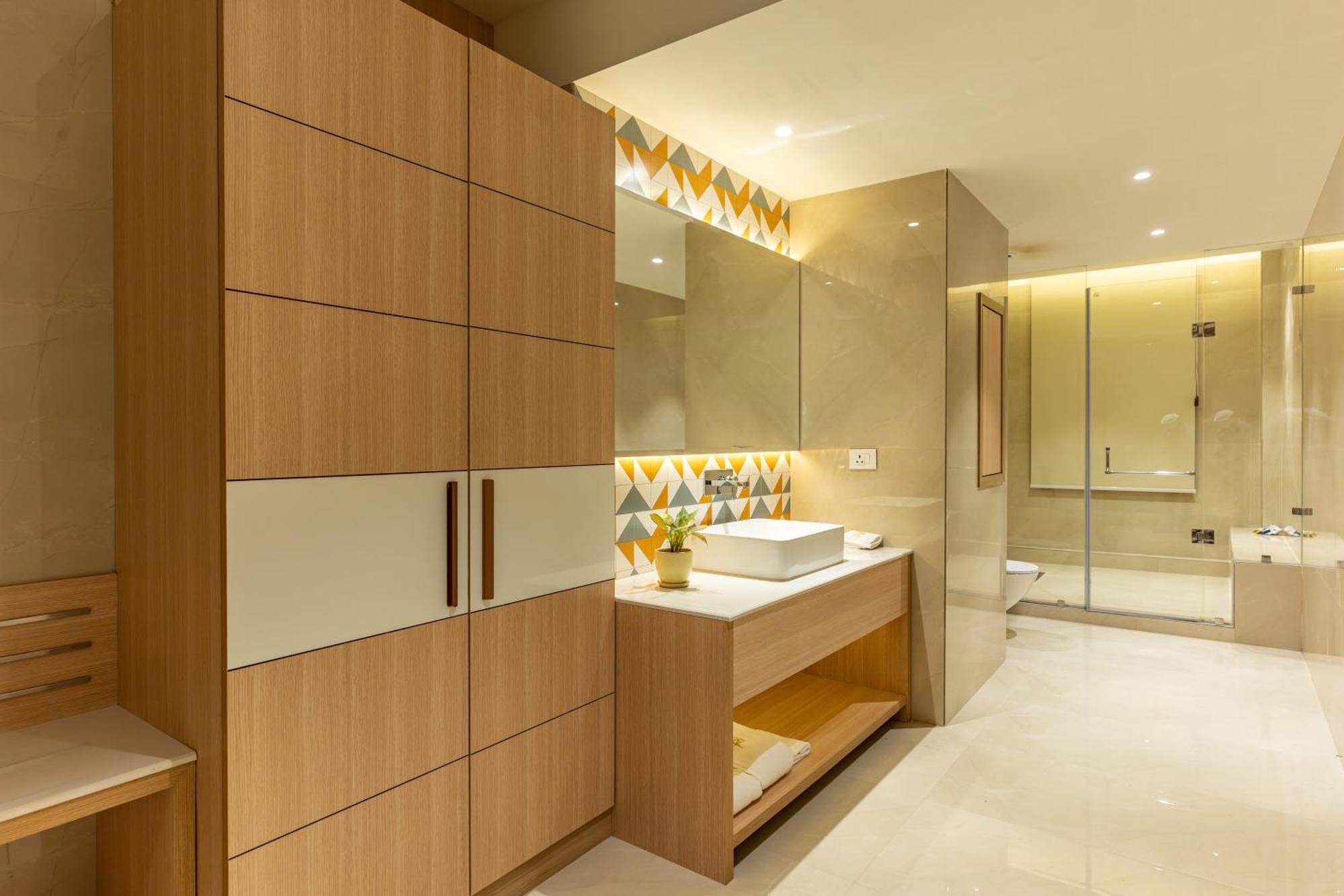 Western Ah1 Hotel 4*